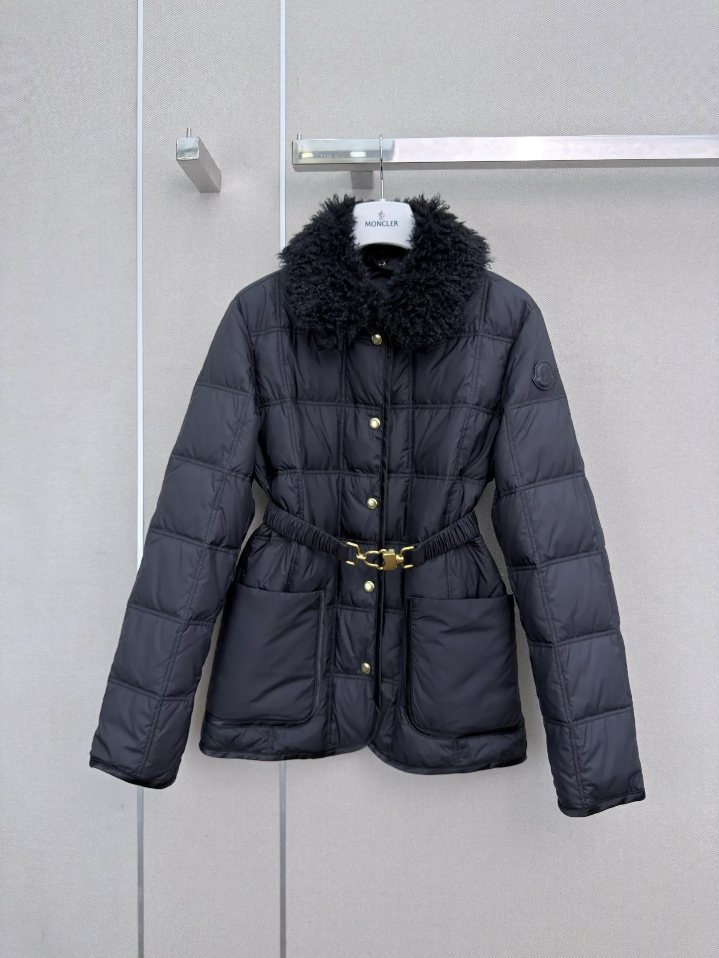 Куртки И Пуховики Женские Moncler 18023445