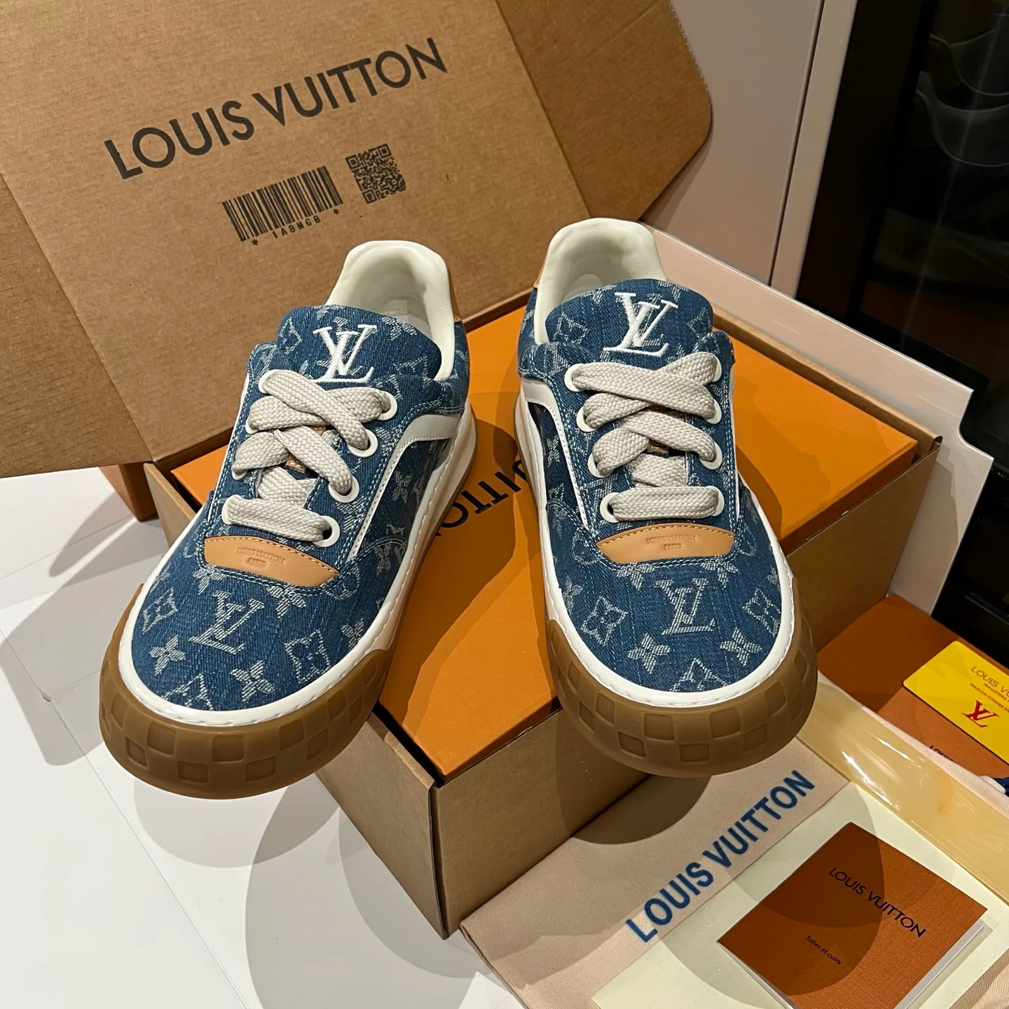 Кроссовки Женские Louis Vuitton 1412736