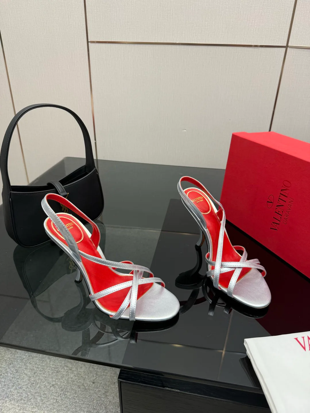 Босоножки Женские Valentino 5052054