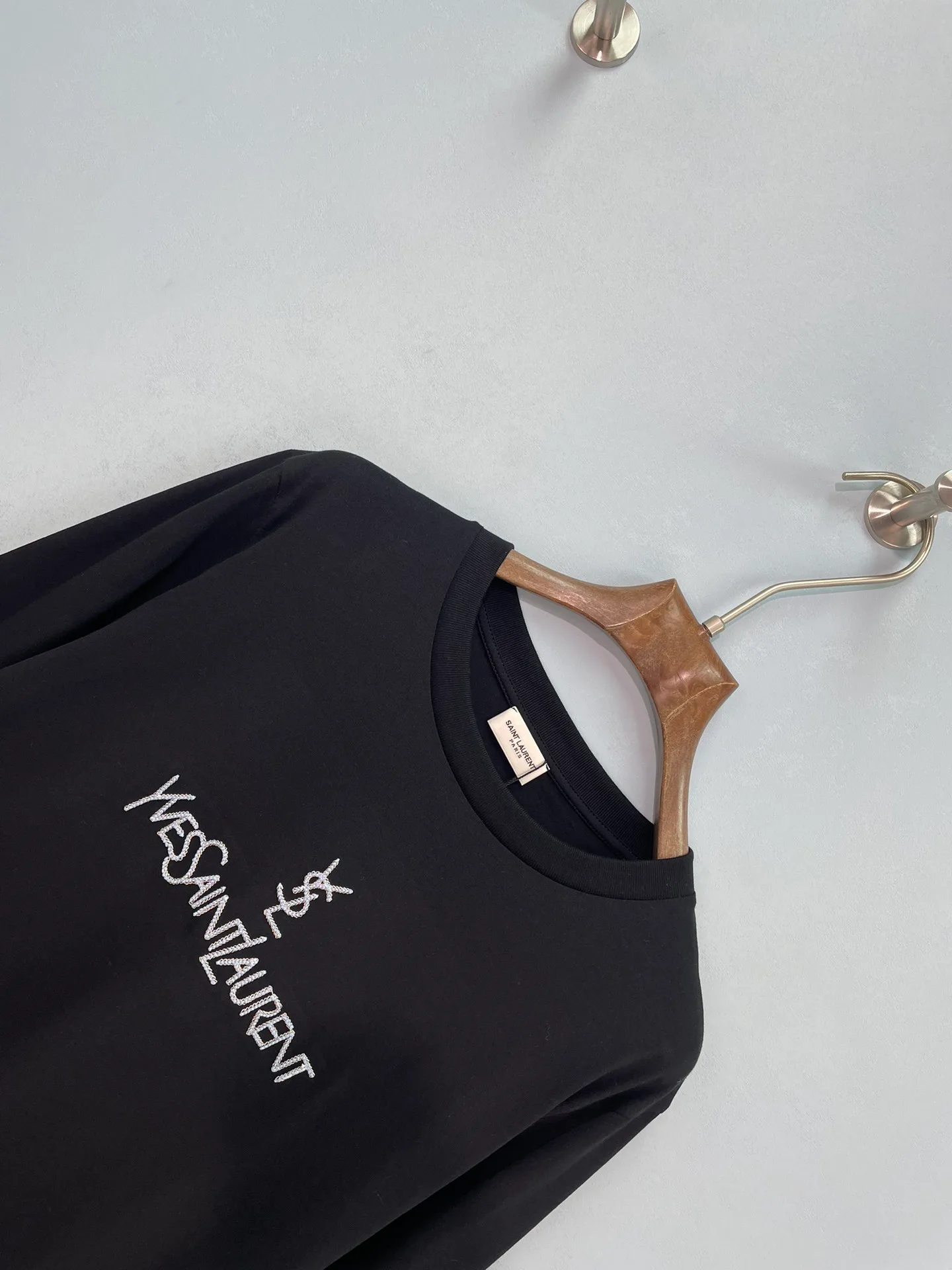 Футболки Женские Saint Laurent 17571258