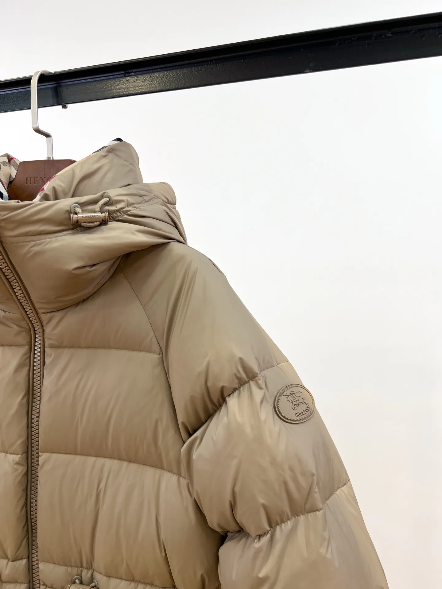 Куртки И Пуховики Женские Burberry 18820423