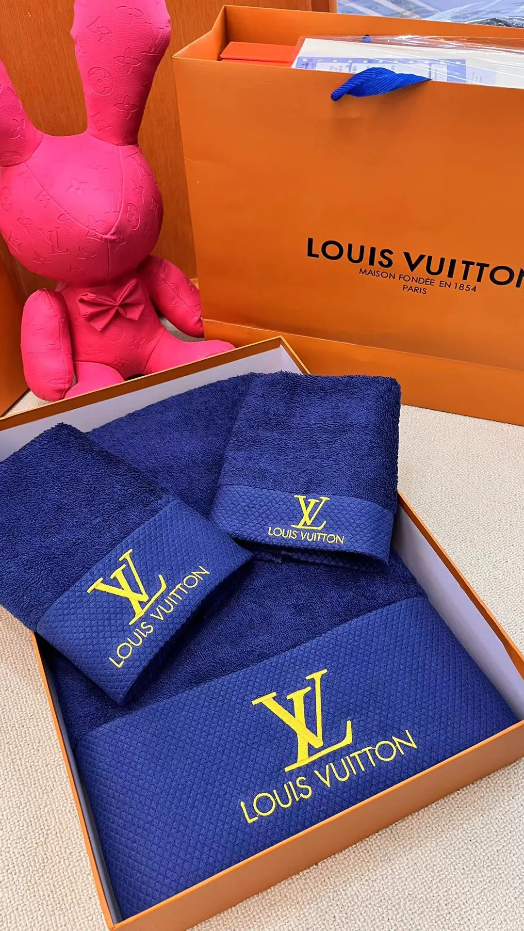 Текстиль Louis Vuitton 281212