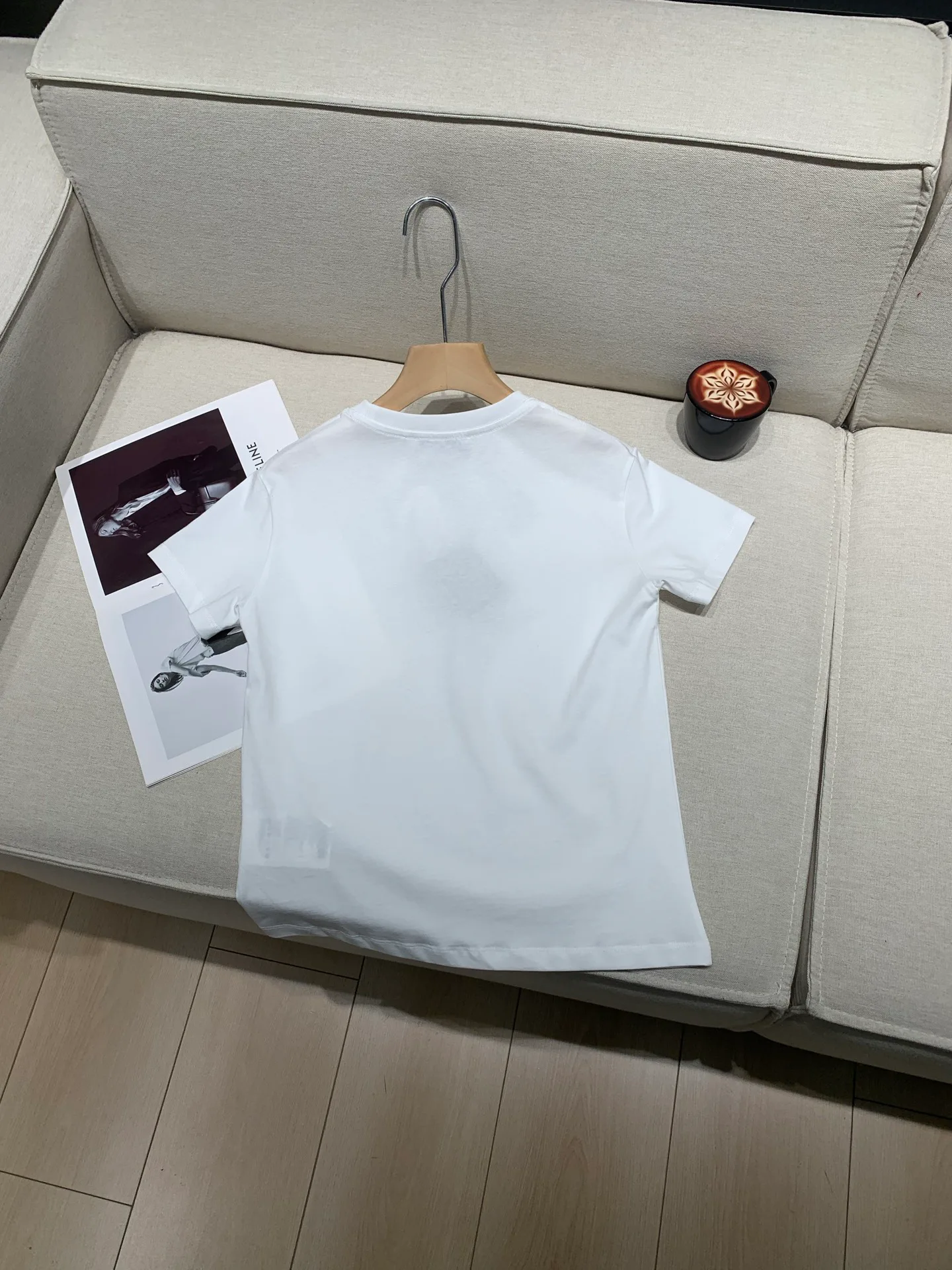 Футболки Женские Prada 6213927
