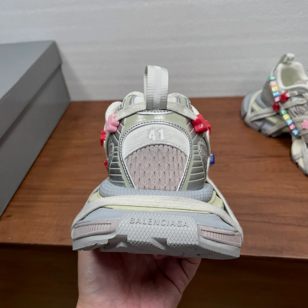 Кроссовки Мужские Balenciaga 17598522