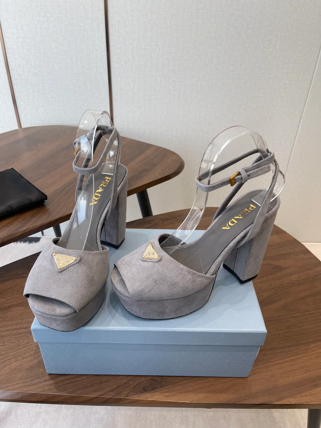 Босоножки Женские Prada 1205860