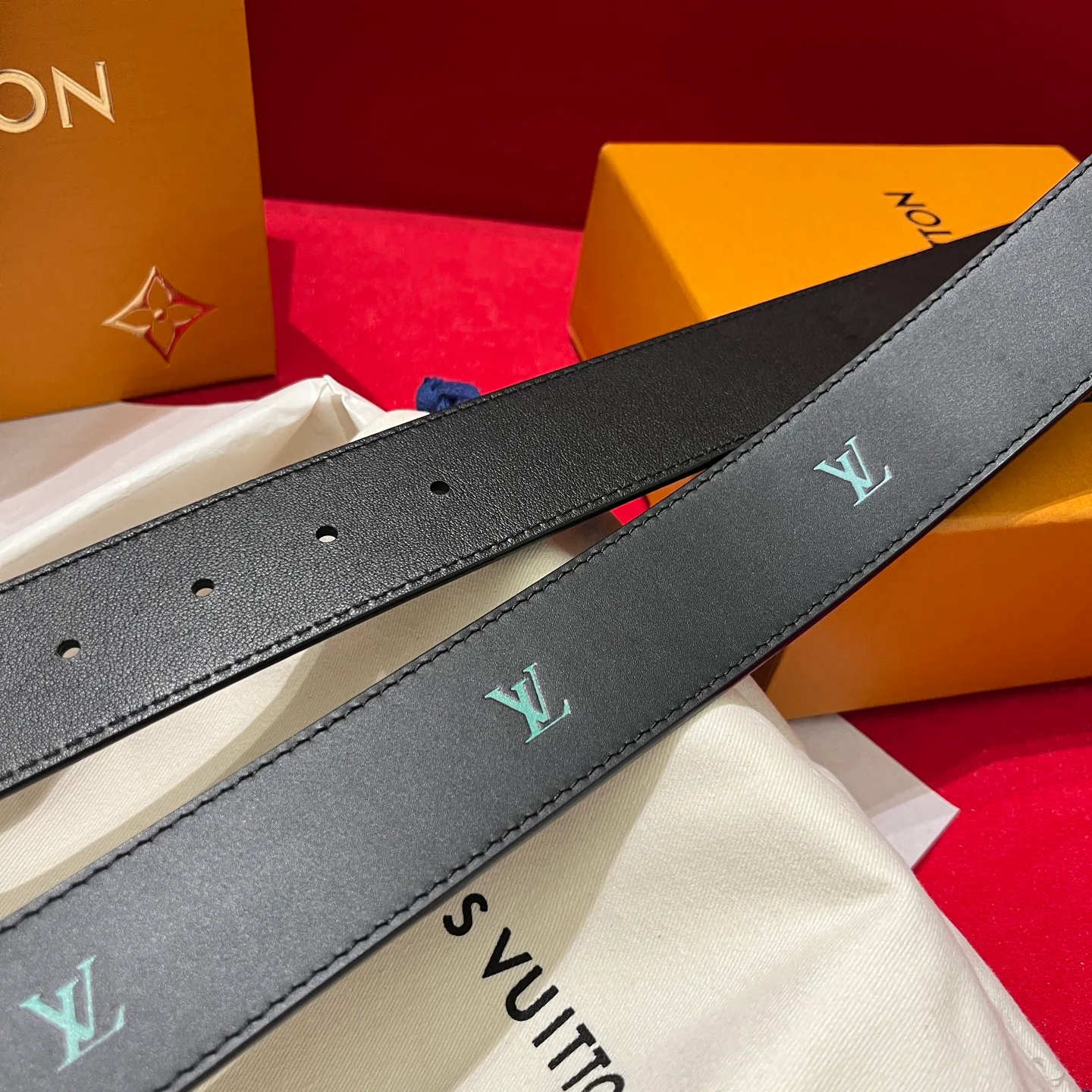 Ремни Louis Vuitton 17645337