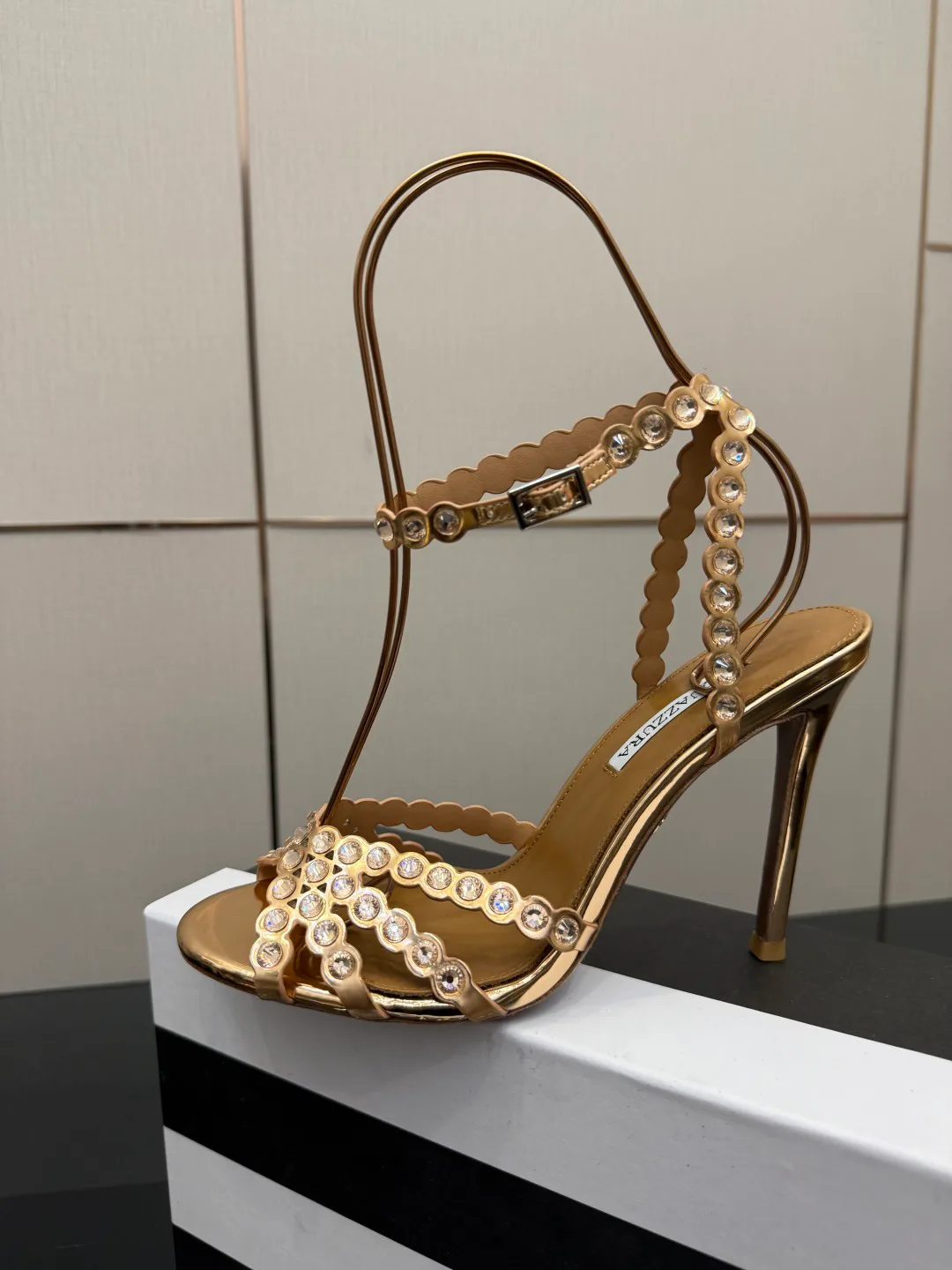 Босоножки Женские Aquazzura 12712435