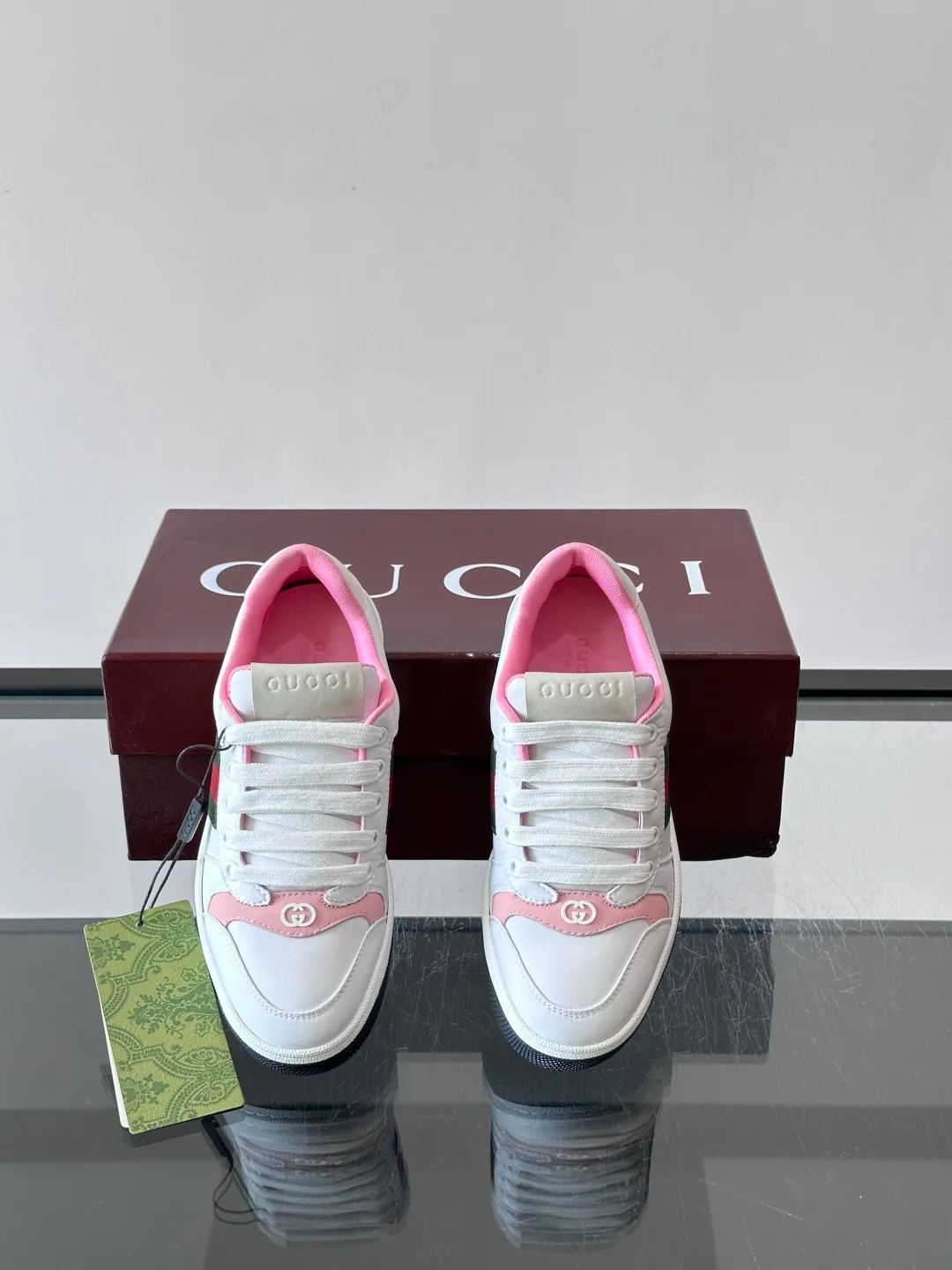 Кроссовки Женские Gucci 17689349