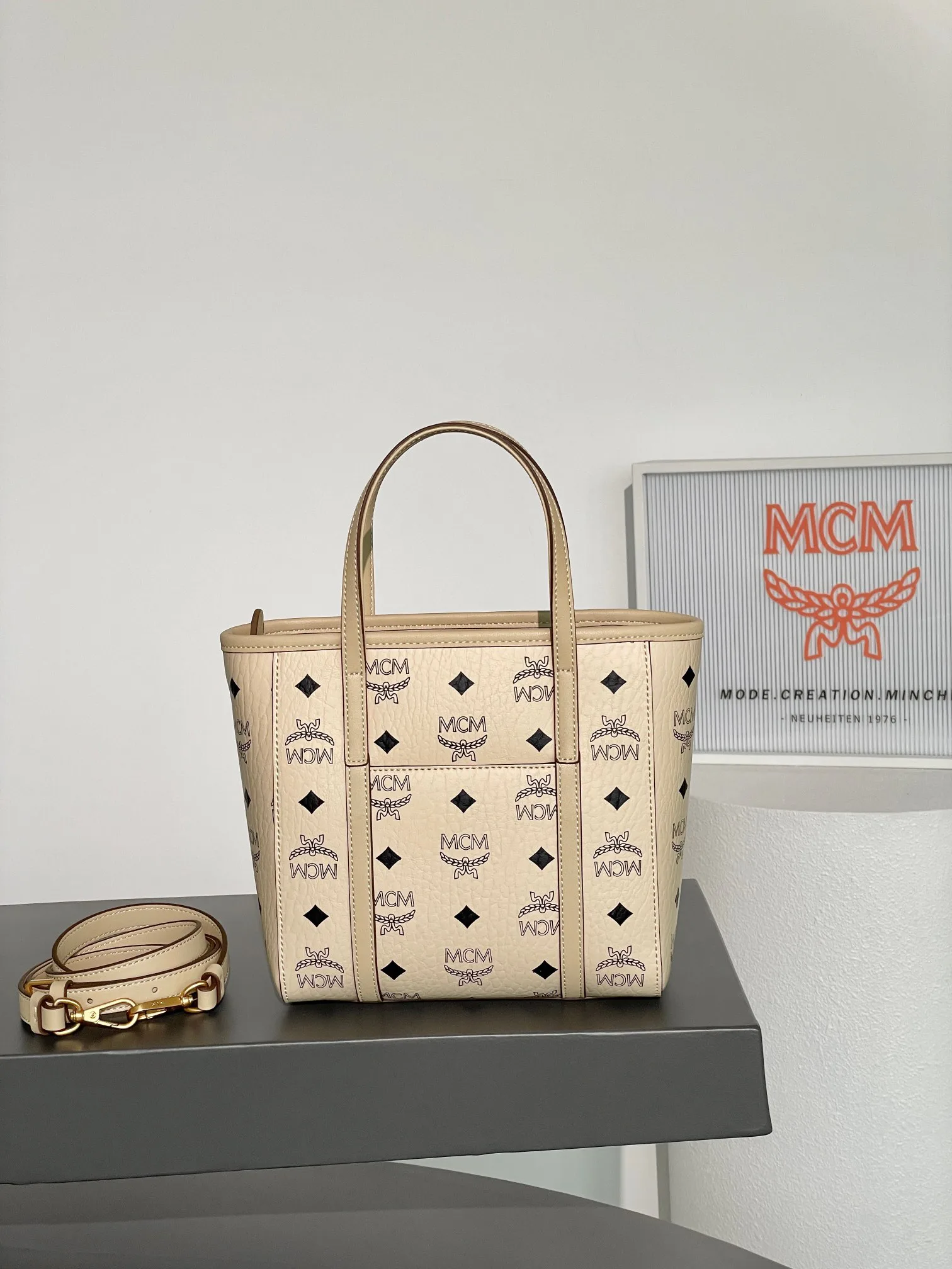 Сумки На Ремне Женские Mcm 397912