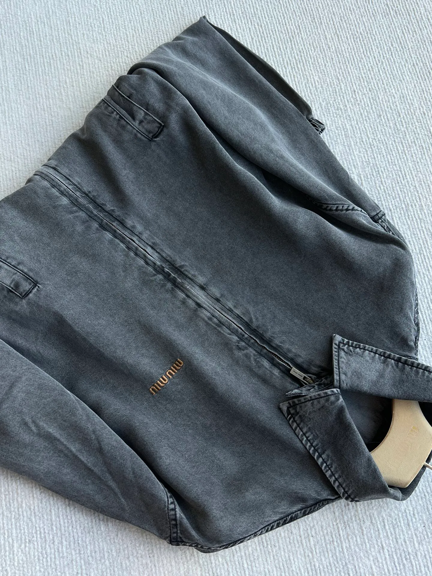 Куртки И Пуховики Женские Miu Miu 18046823