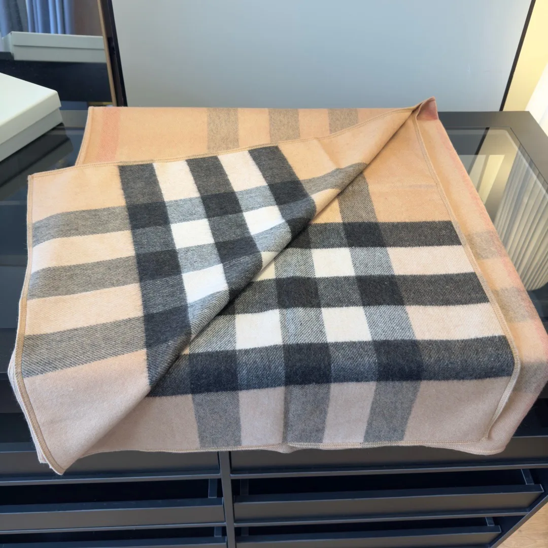 Пальто Женские Burberry 18980871