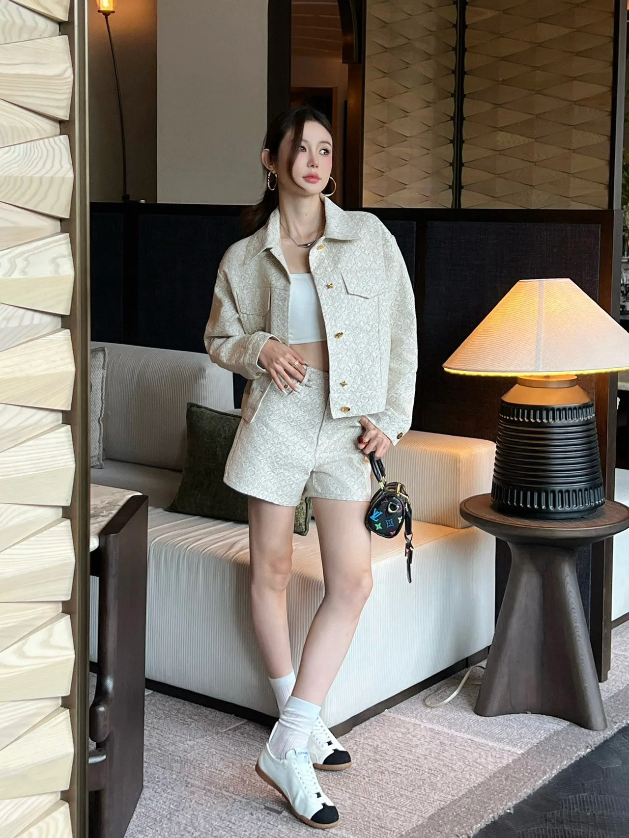 Шорты Женские Louis Vuitton 11775451