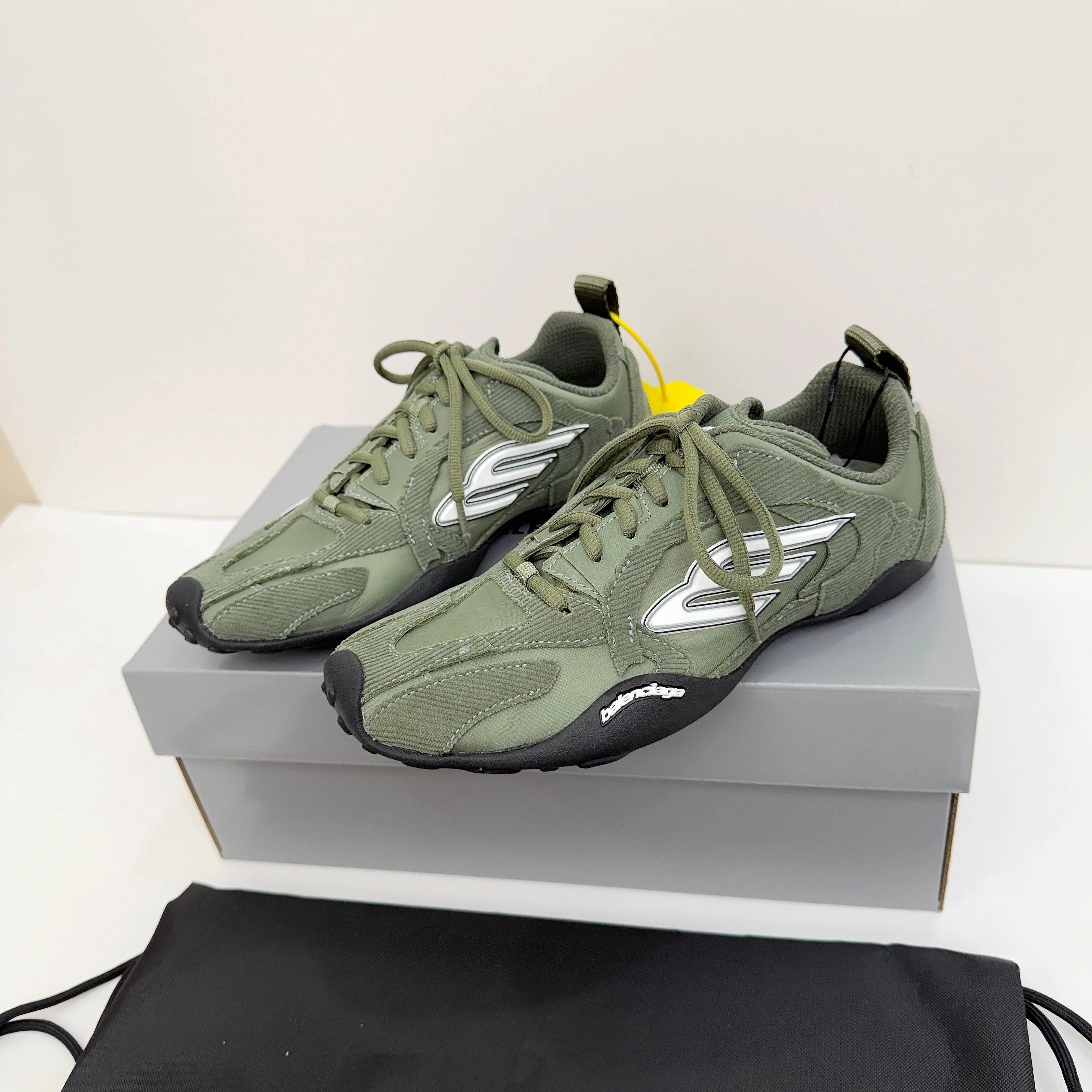 Кроссовки Женские Balenciaga 6239932