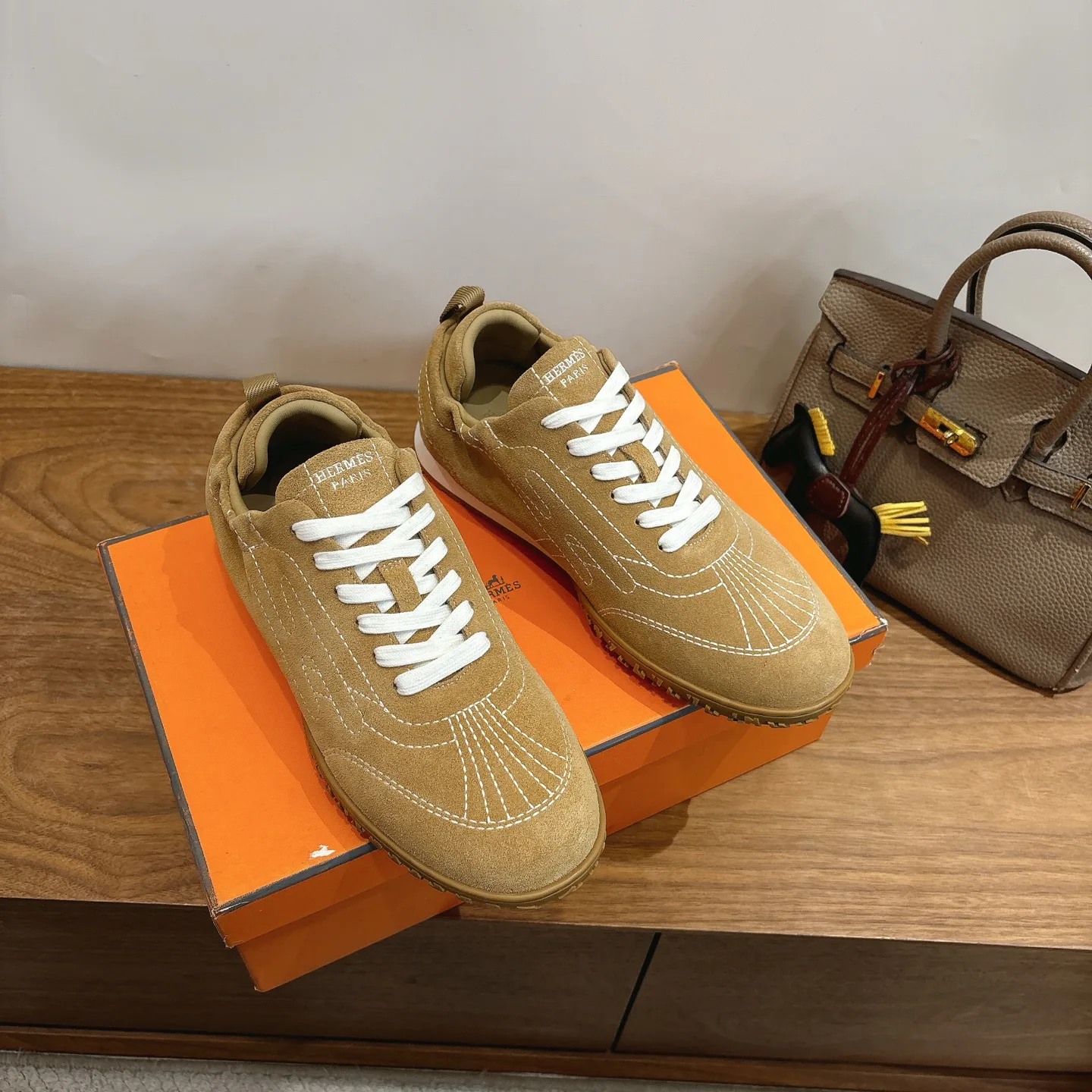 Кроссовки Женские Hermes 11891953