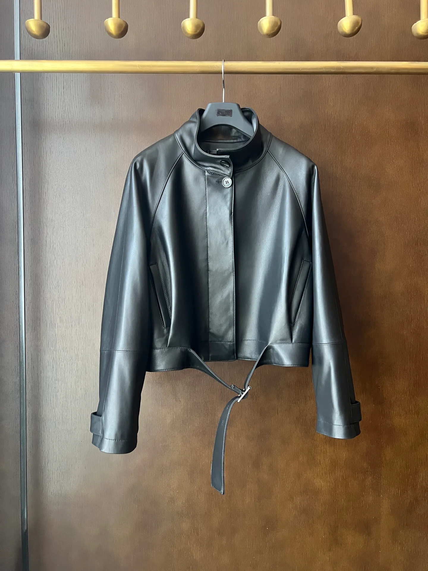 Кожаные Куртки И Дублёнки Женские Loewe 9101759