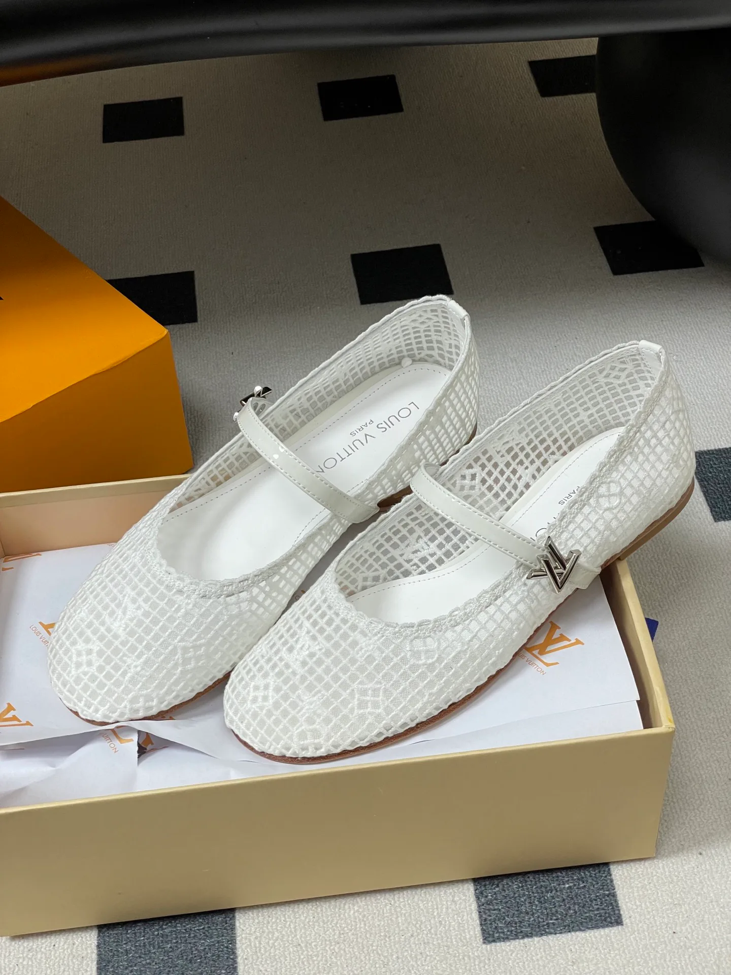 Балетки Женские Louis Vuitton 13332570