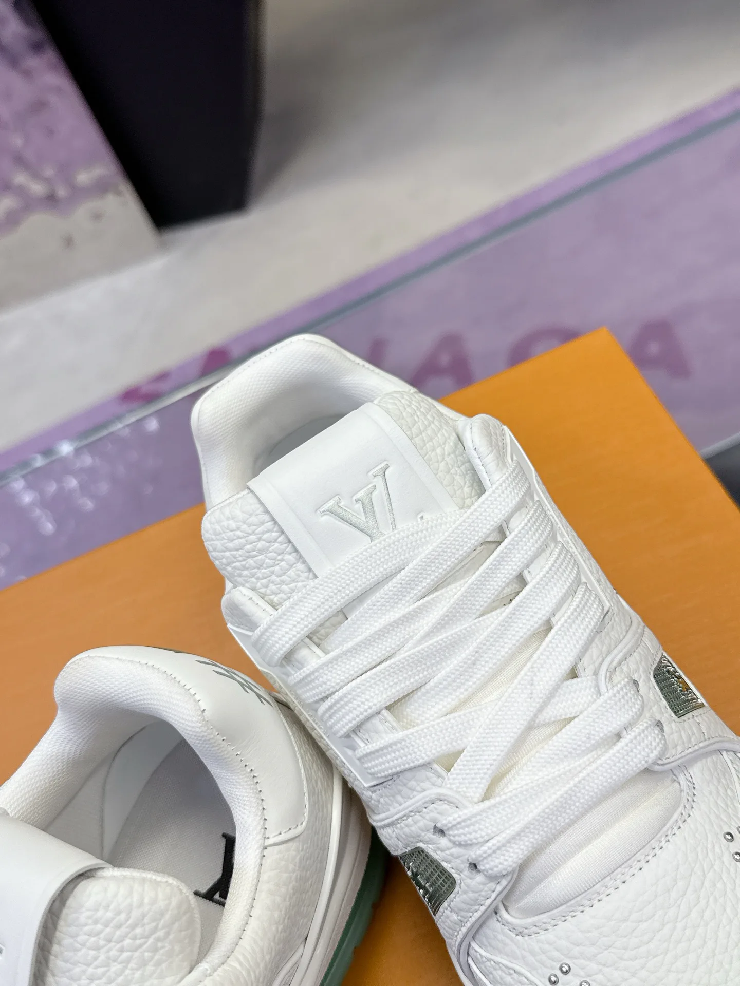 Кроссовки Женские Louis Vuitton 5061388