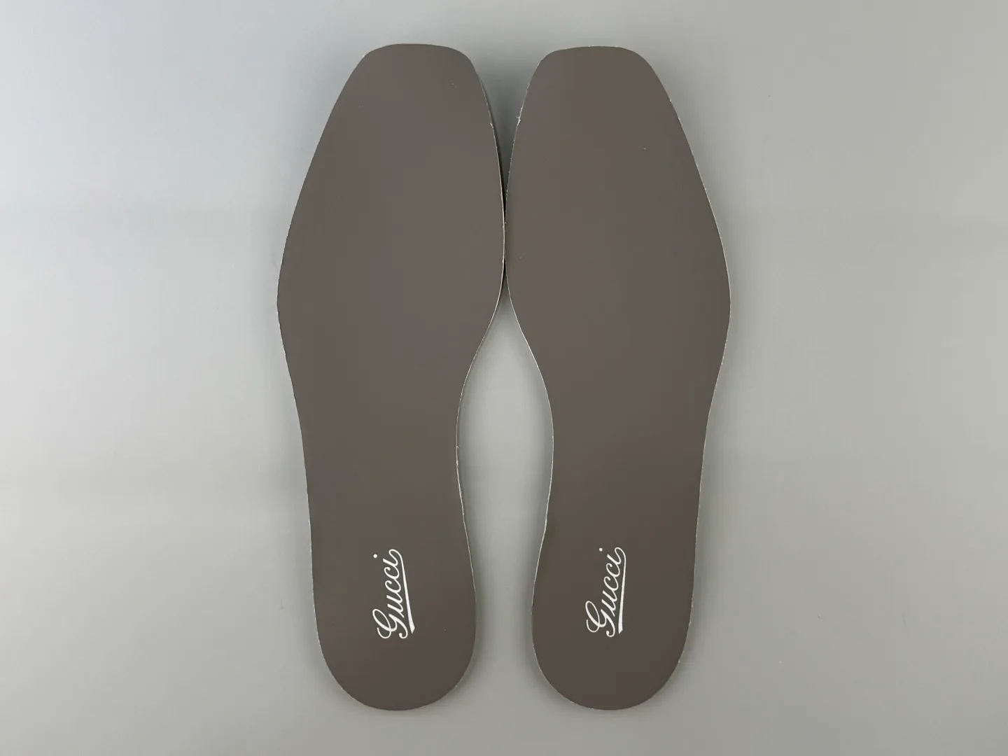 Кроссовки Женские Gucci 18552270