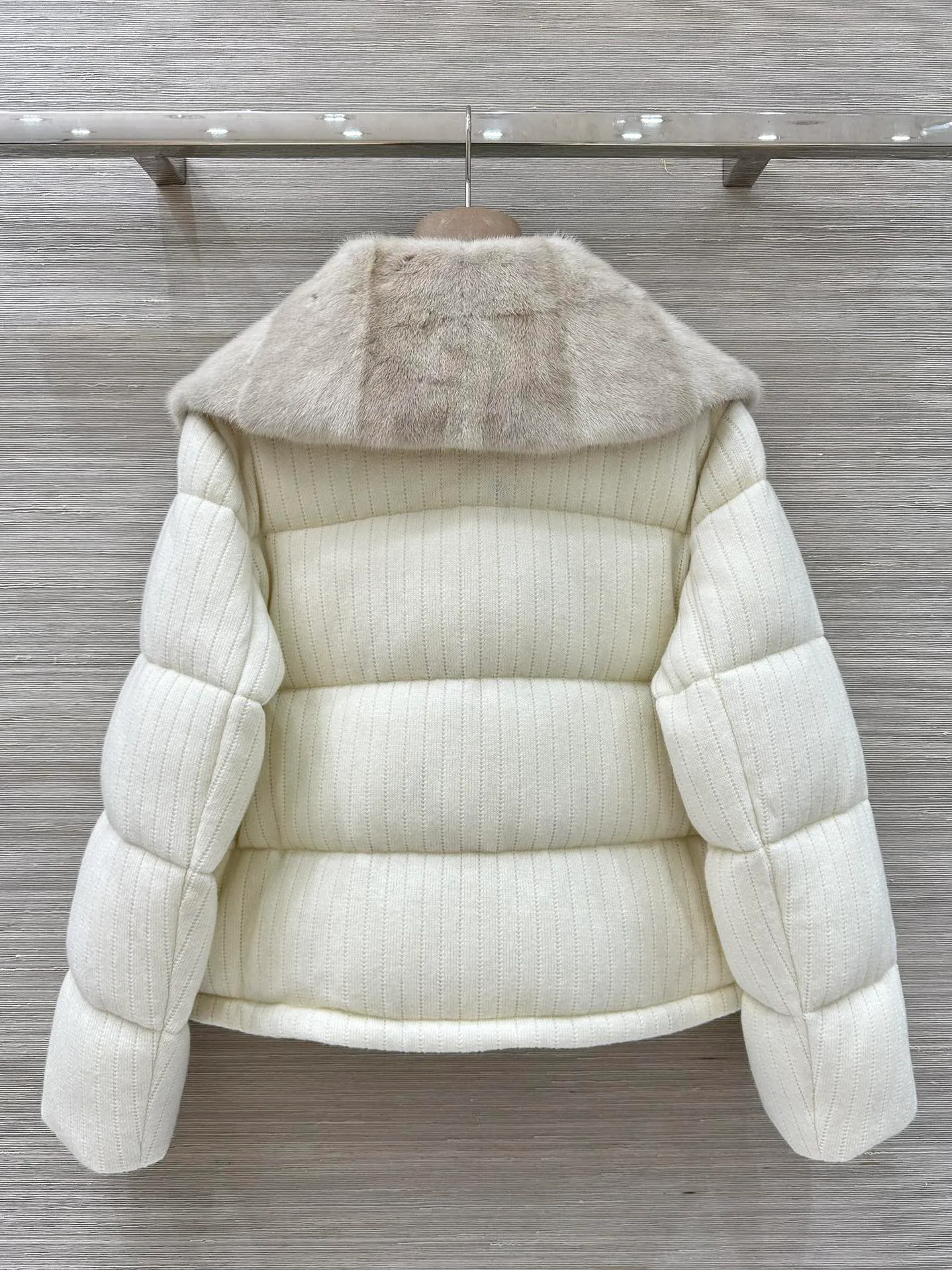 Куртки И Пуховики Женские Loro Piana 18115061