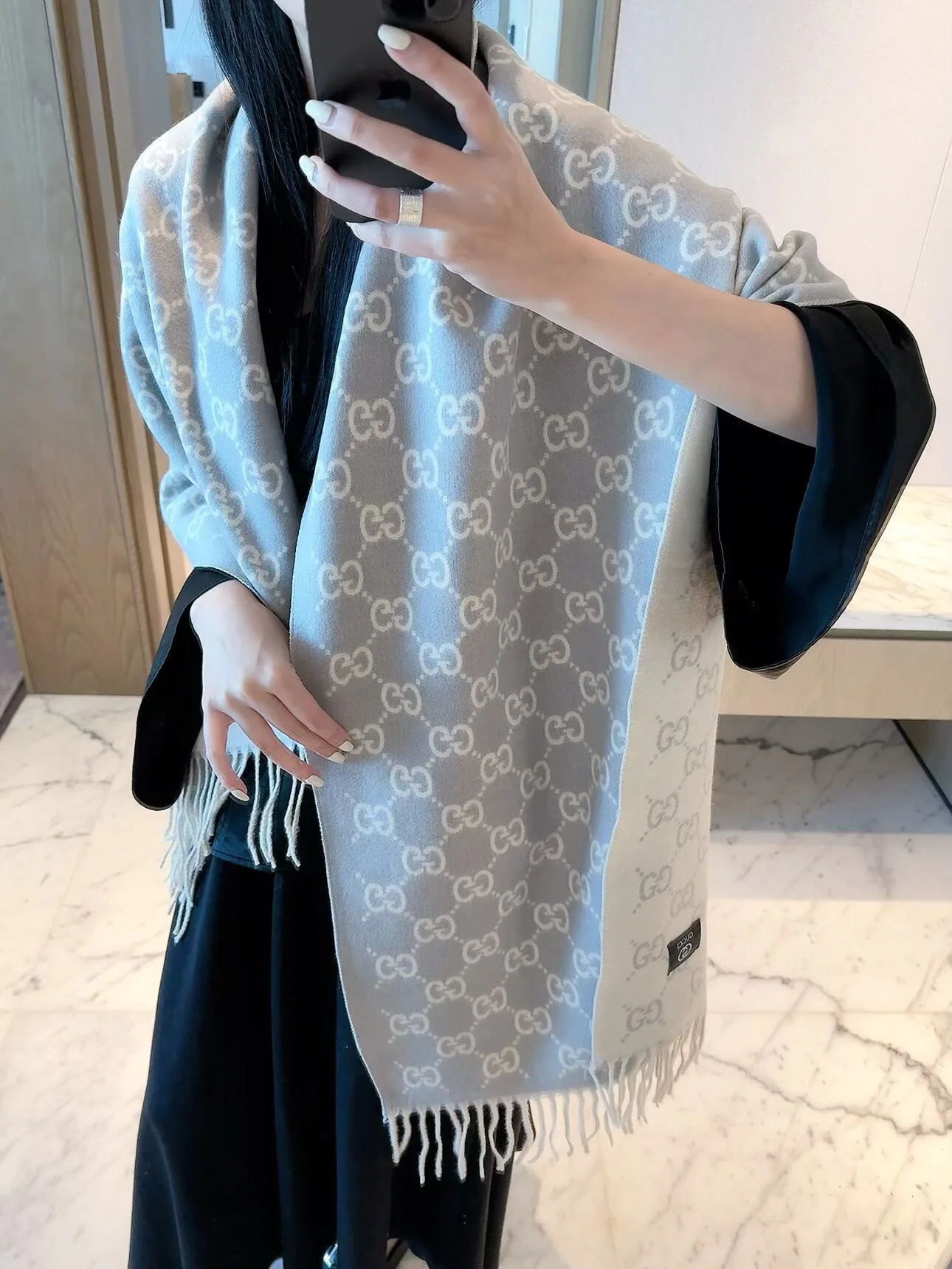 Шарфы Gucci 18322554