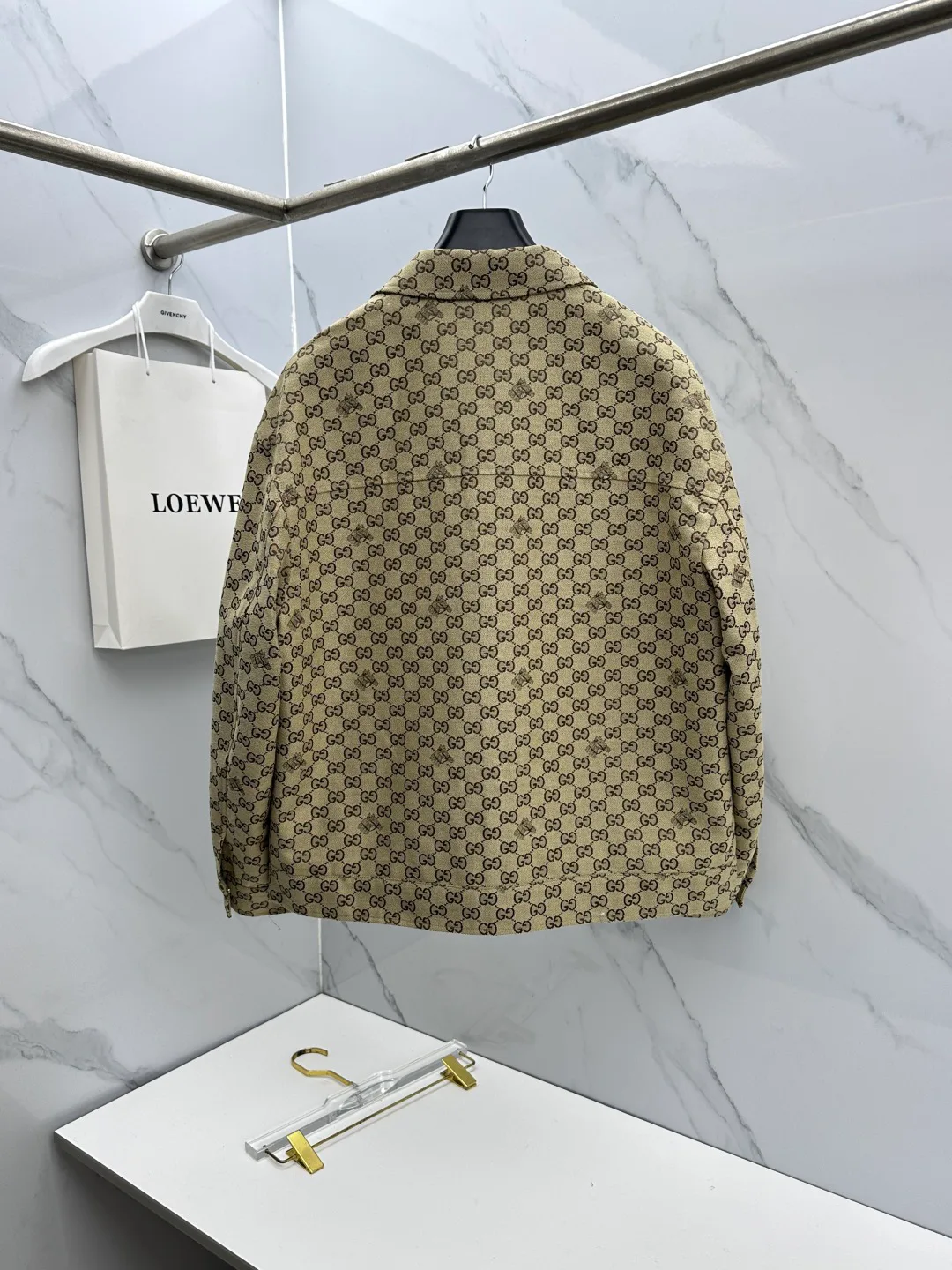 Куртки И Пуховики Мужские Gucci 18246860
