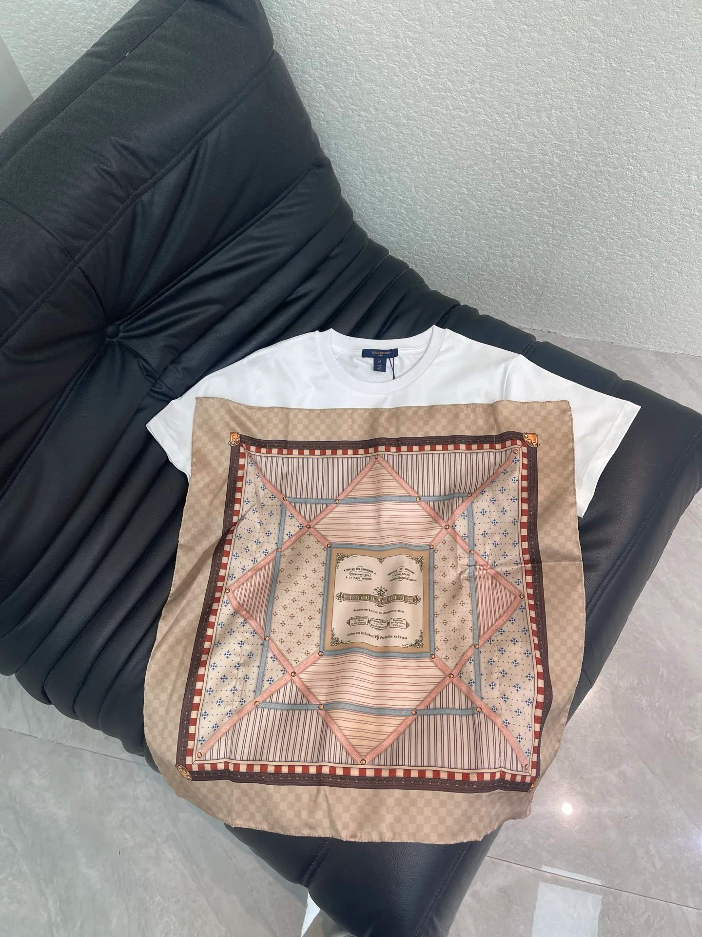 Футболки Женские Louis Vuitton 13292439