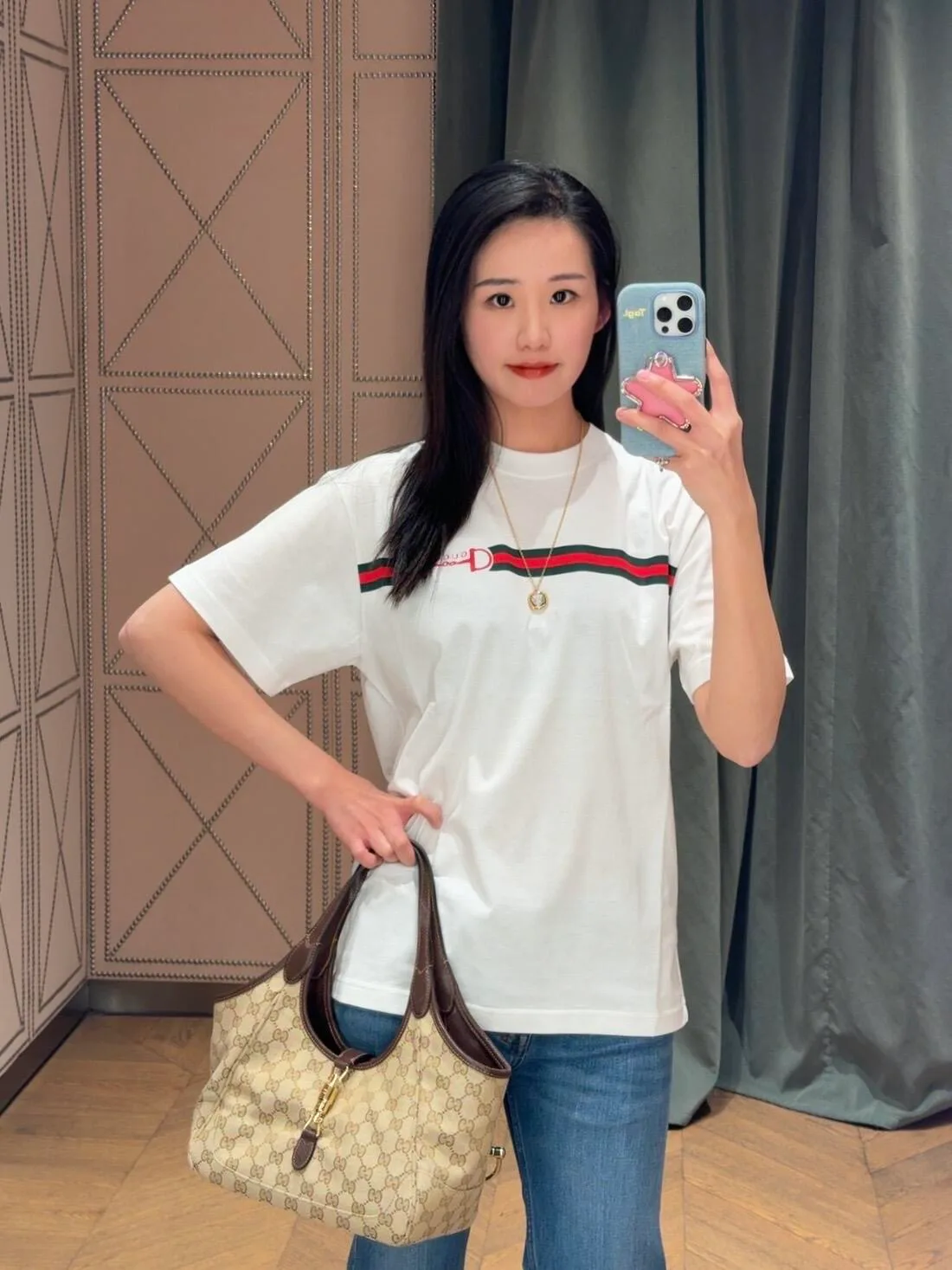 Футболки Женские Gucci 3908297