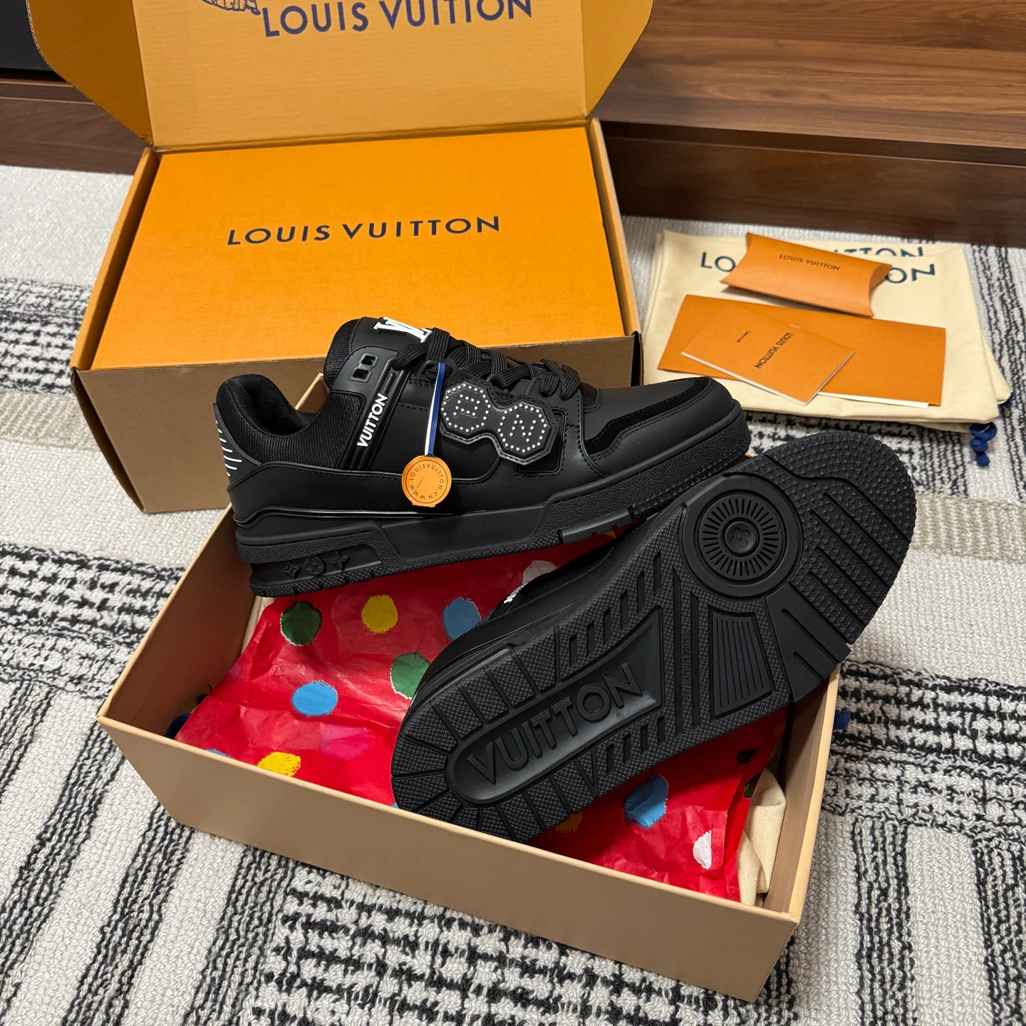 Кроссовки Женские Louis Vuitton 1546787