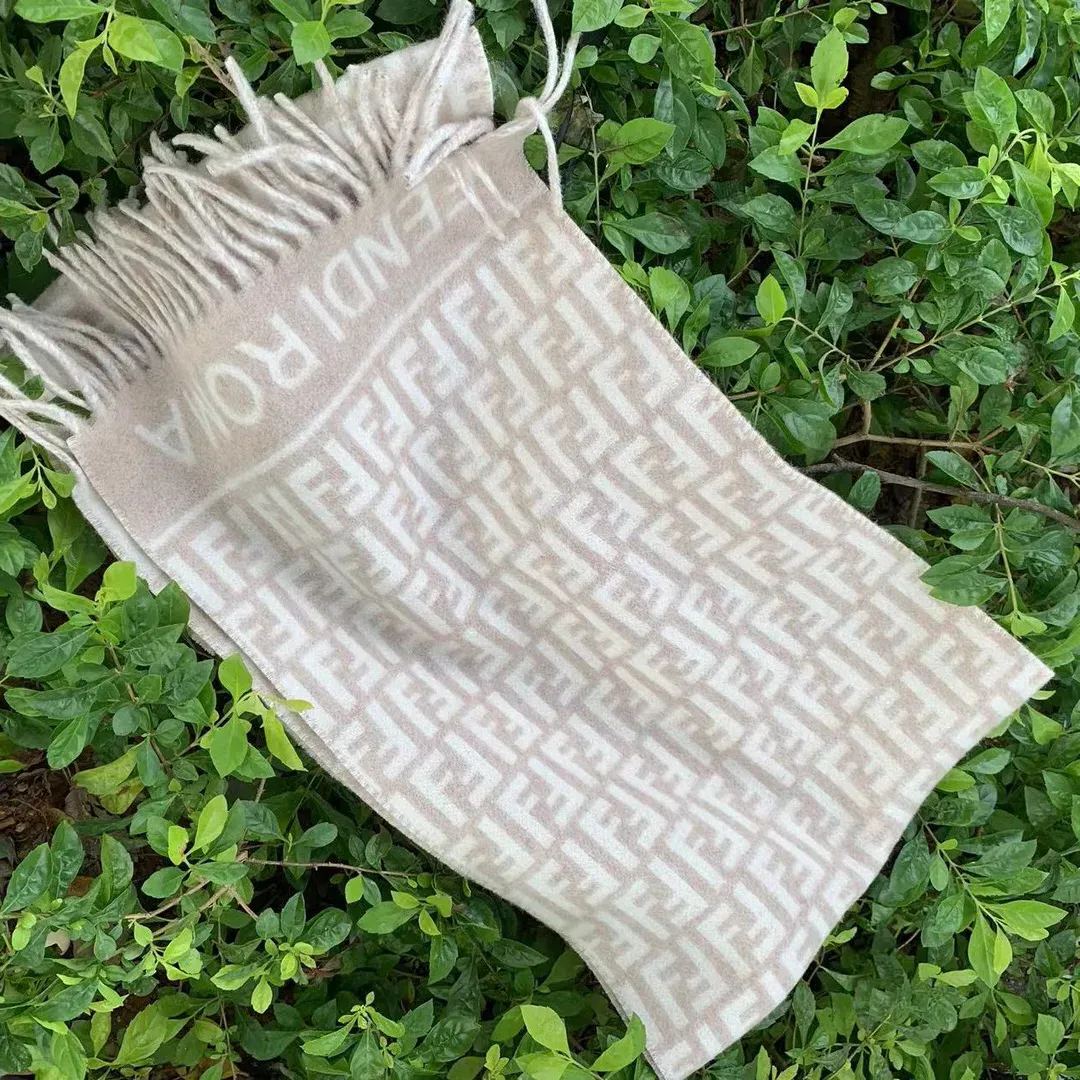 Шарфы Fendi 1570604