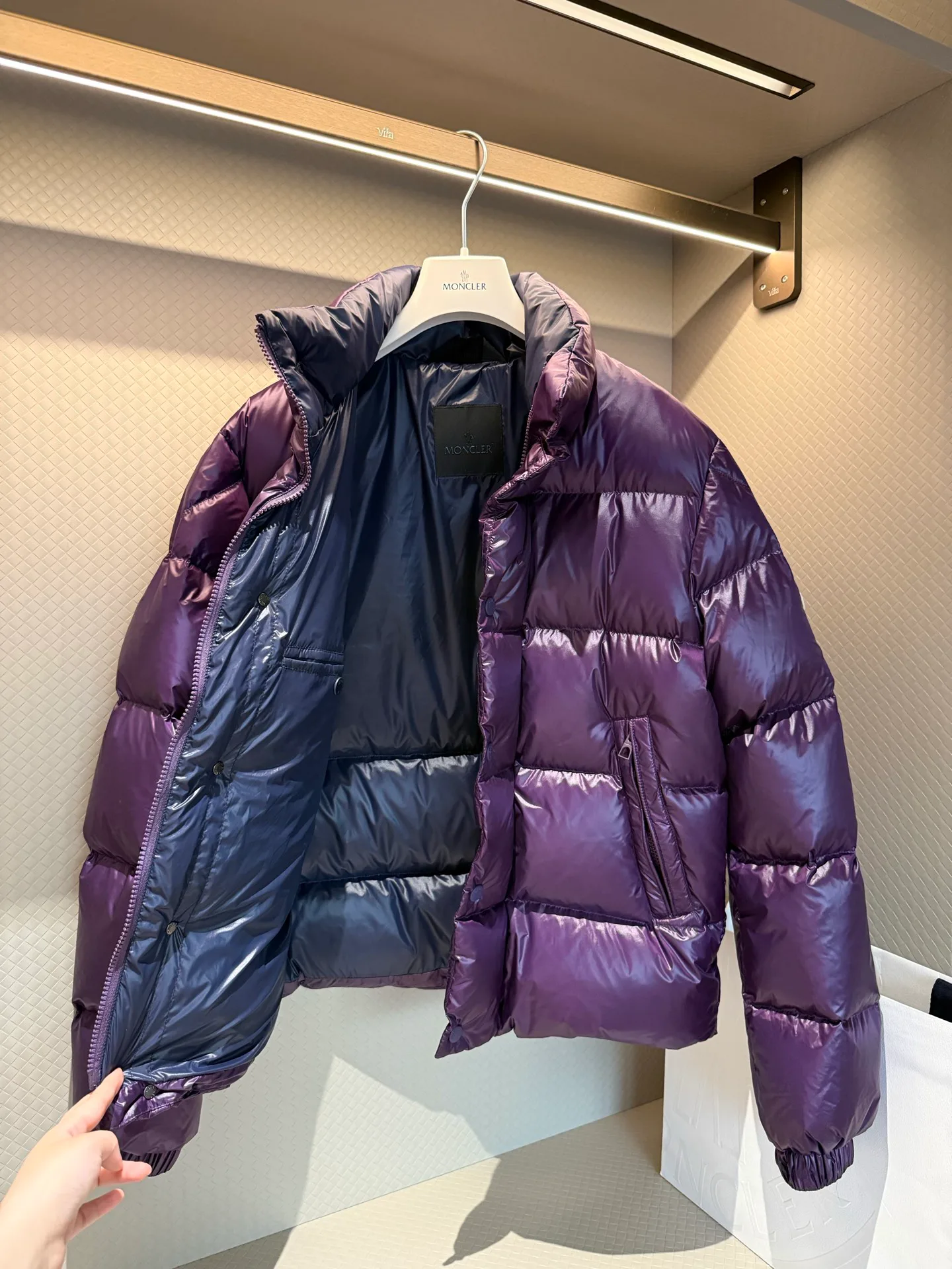 Куртки И Пуховики Женские Moncler 18956291