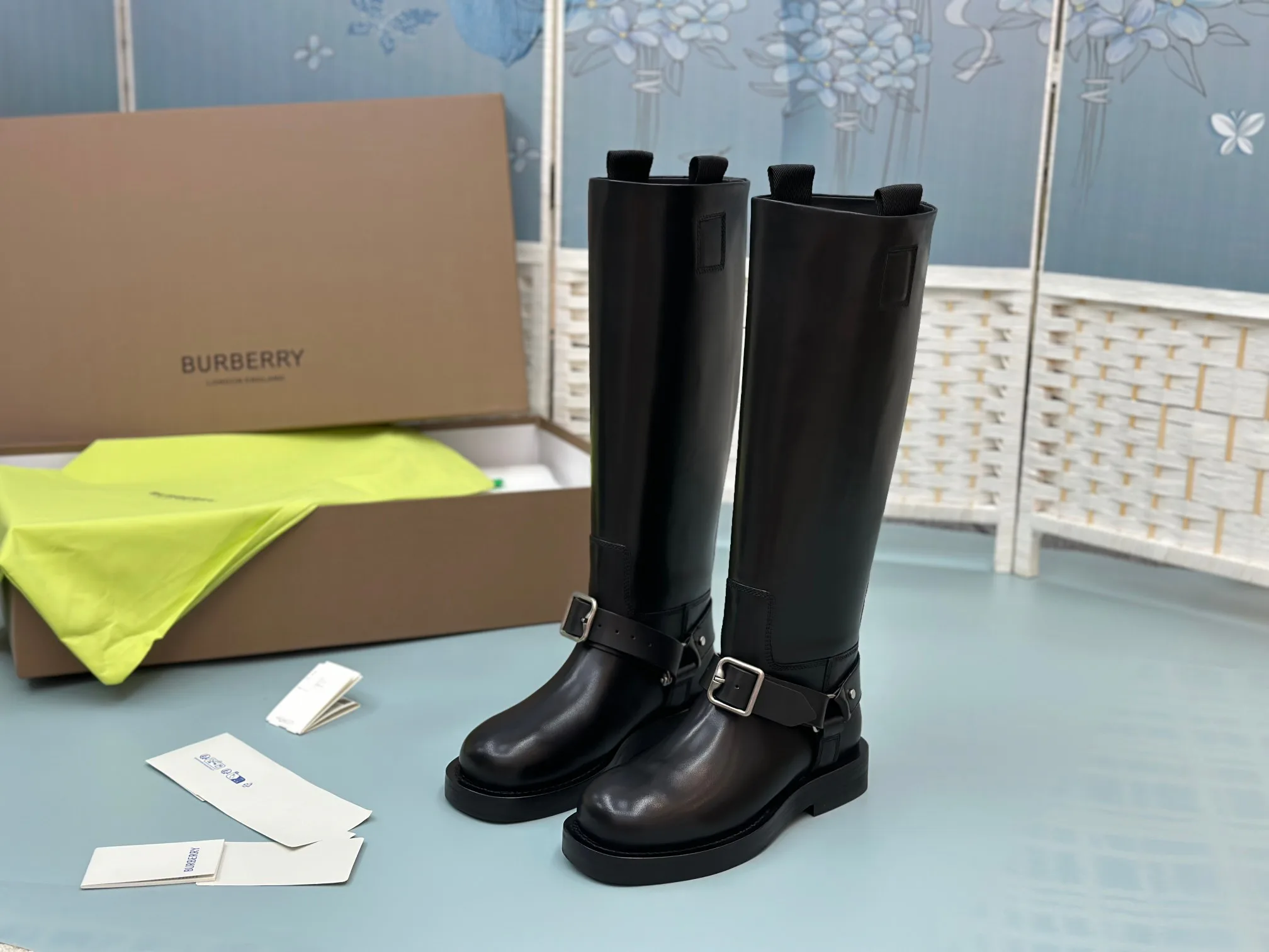 Сапоги Женские Burberry 17900226