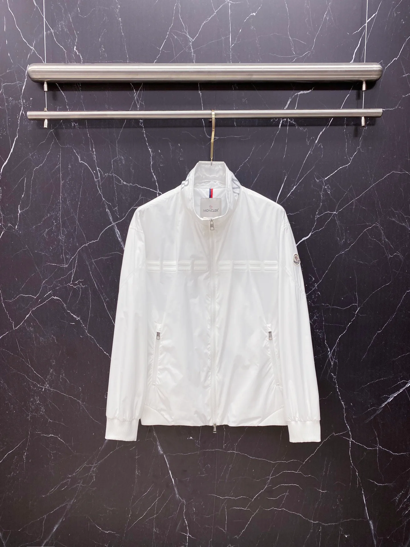 Куртки И Пуховики Женские Moncler 9732462