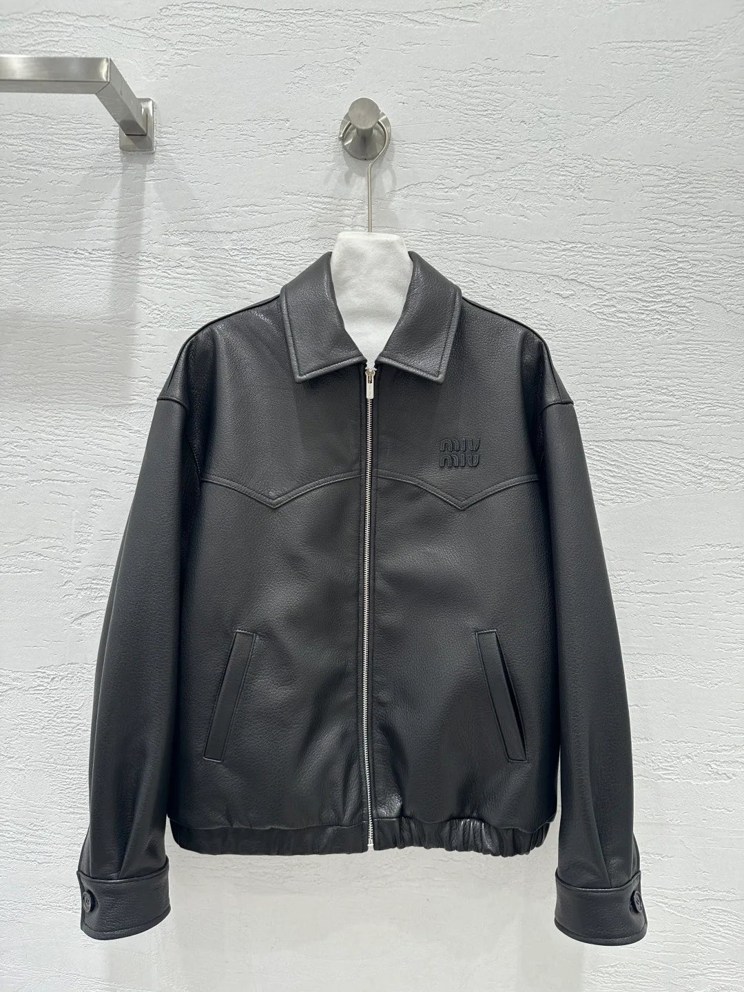 Кожаные Куртки И Дублёнки Женские Miu Miu 11484173