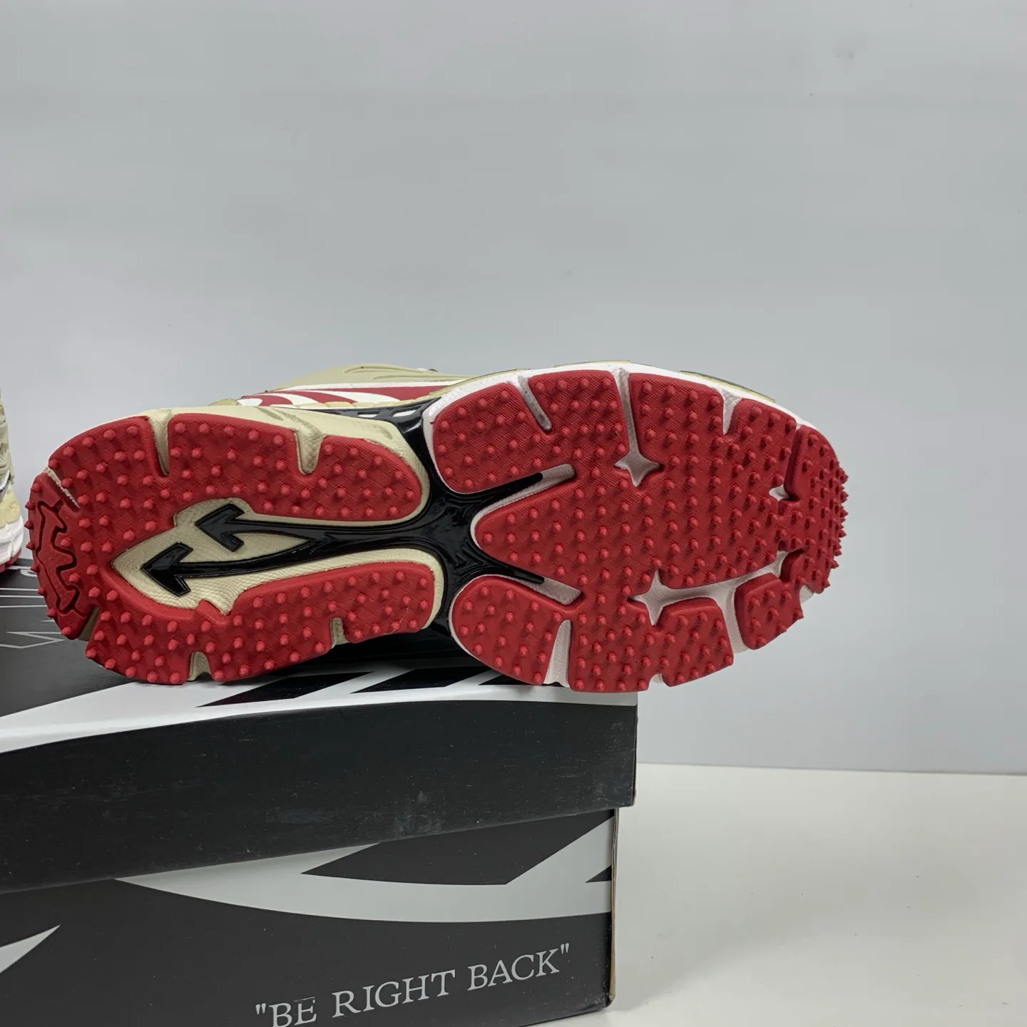 Кроссовки Женские Off-White 1106618