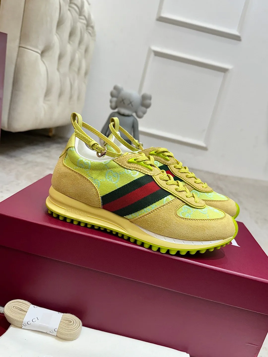 Кроссовки Женские Gucci 944884