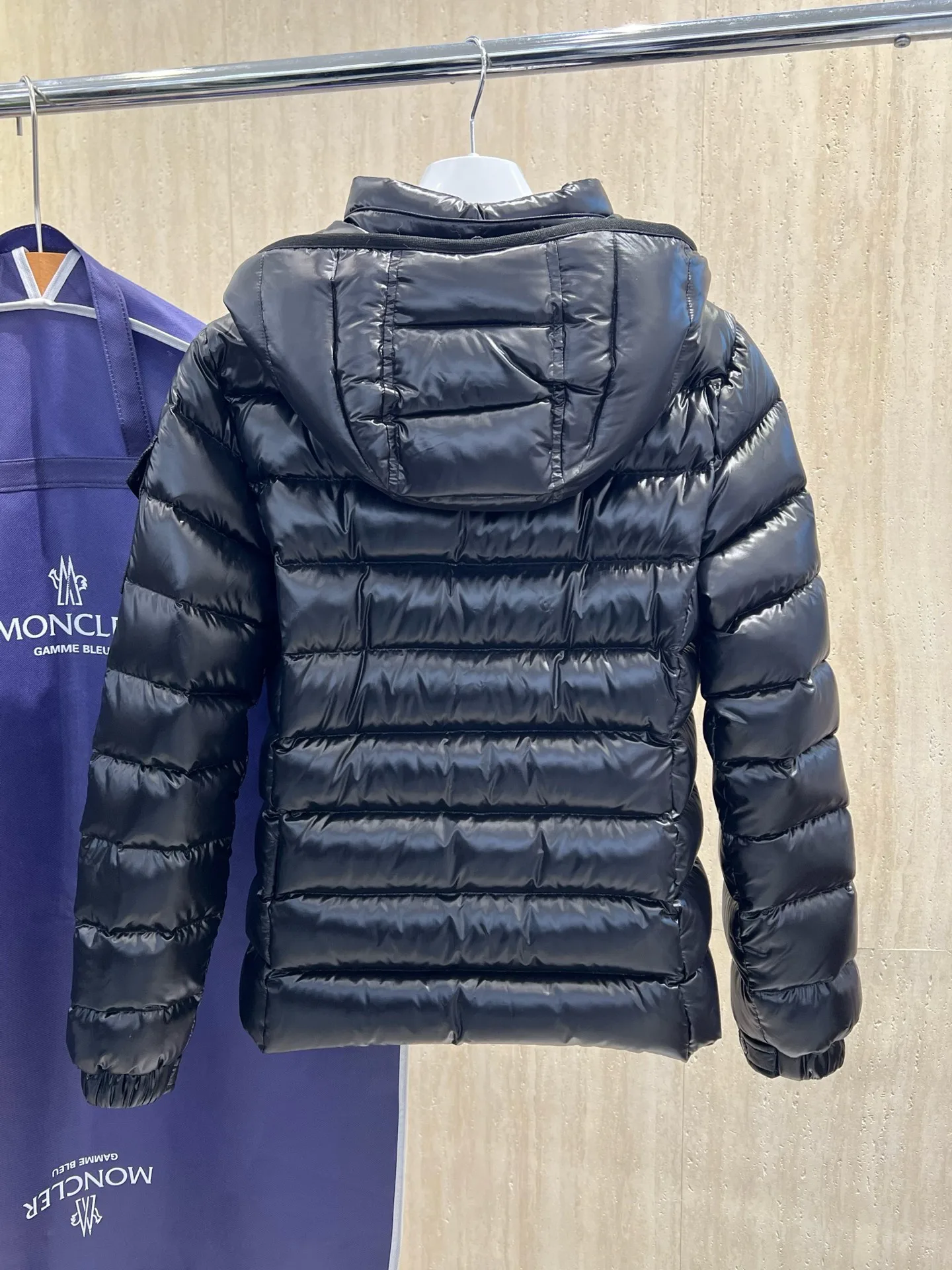 Куртки И Пуховики Женские Moncler 18723422