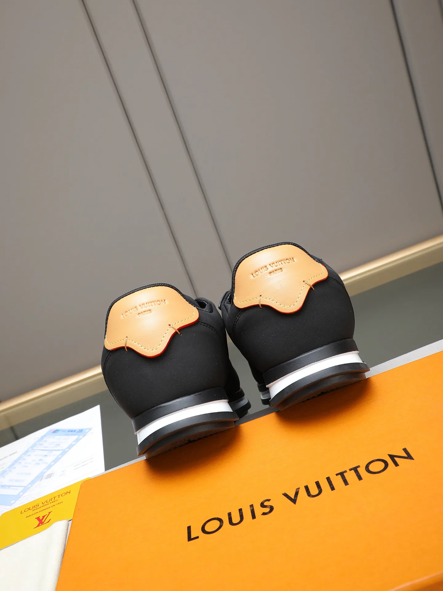 Кроссовки Мужские Louis Vuitton 11490465