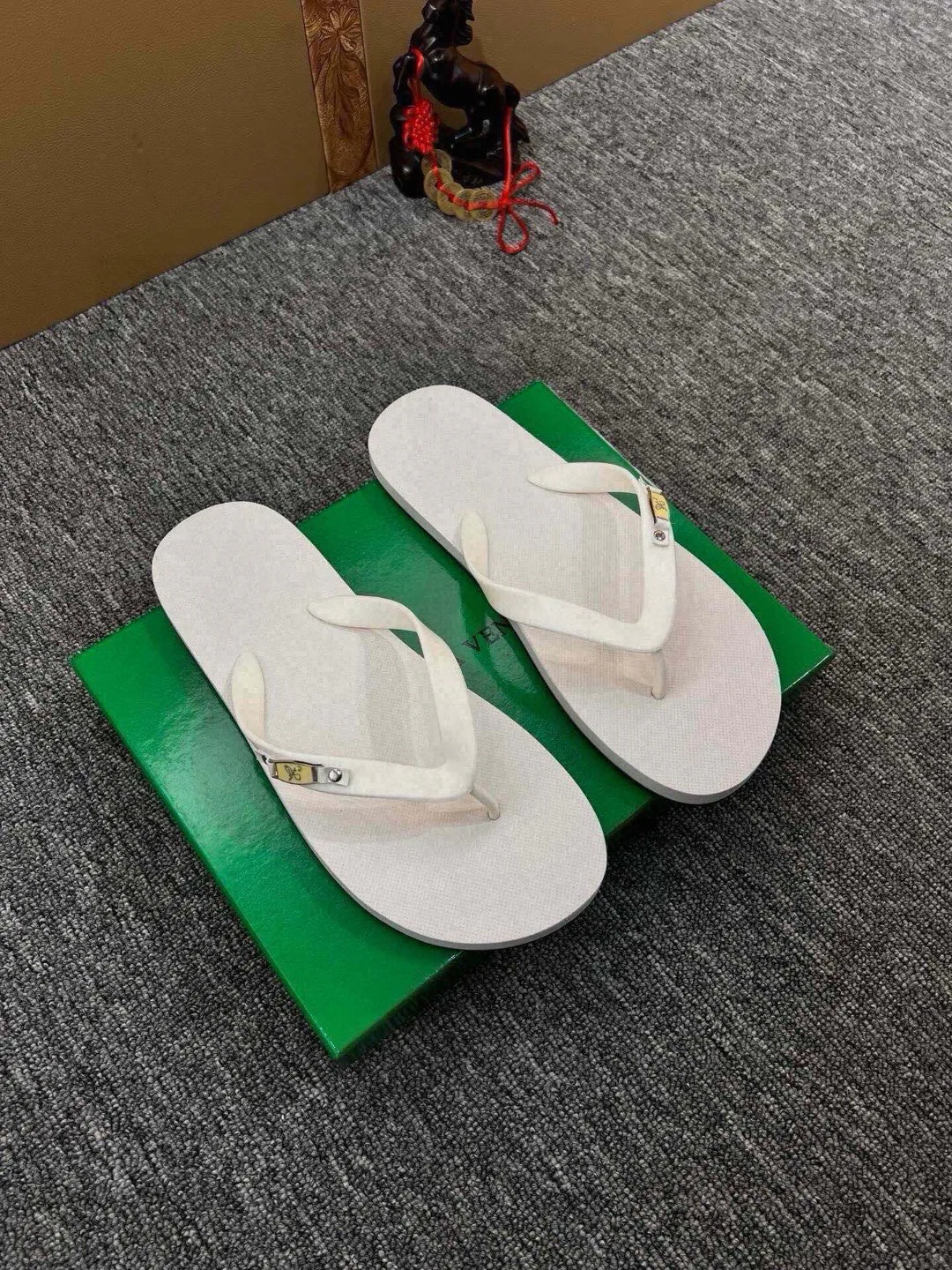 Шлепанцы Мужские Bottega Veneta 11396539