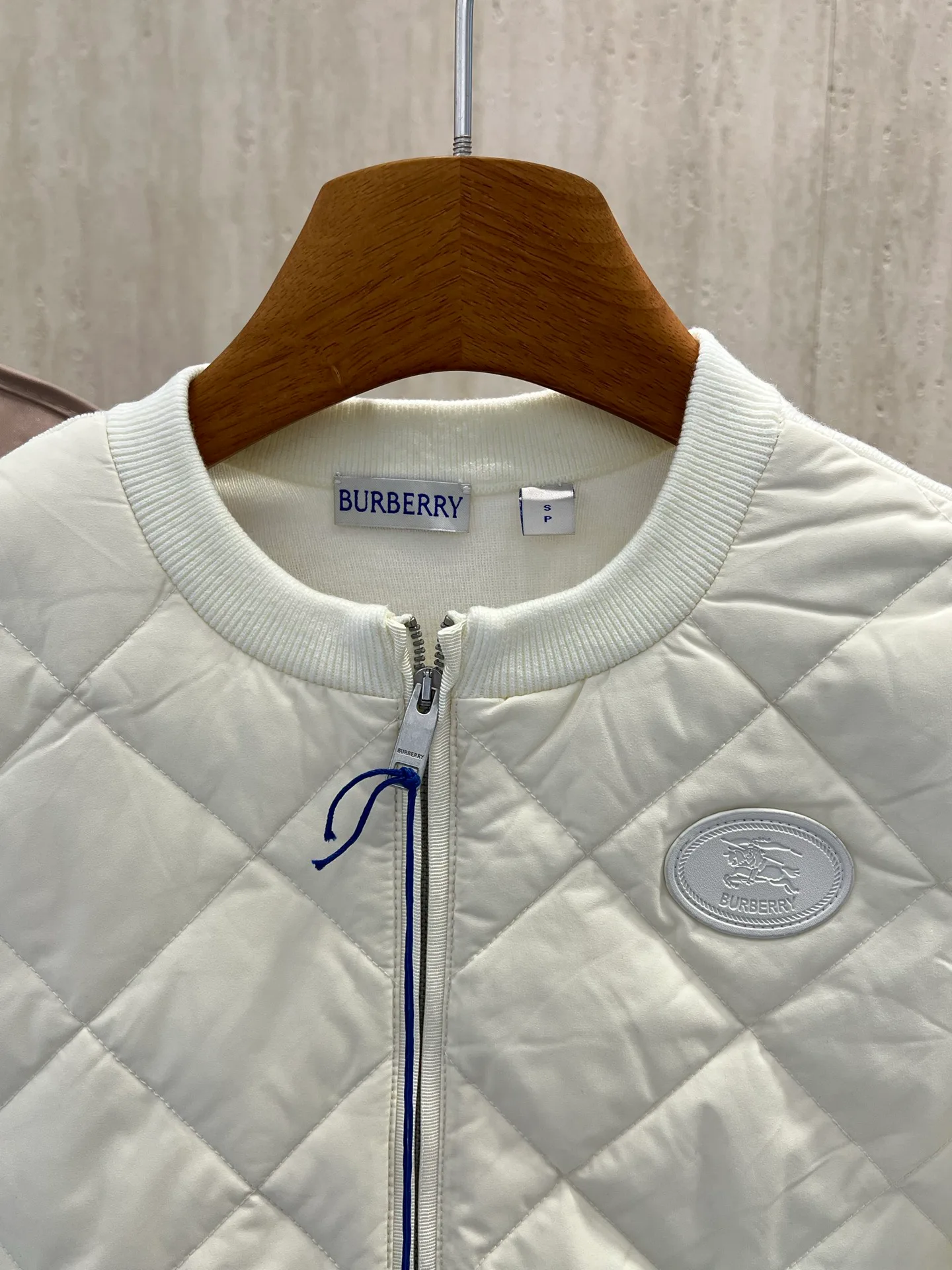 Куртки И Пуховики Женские Burberry 18723437