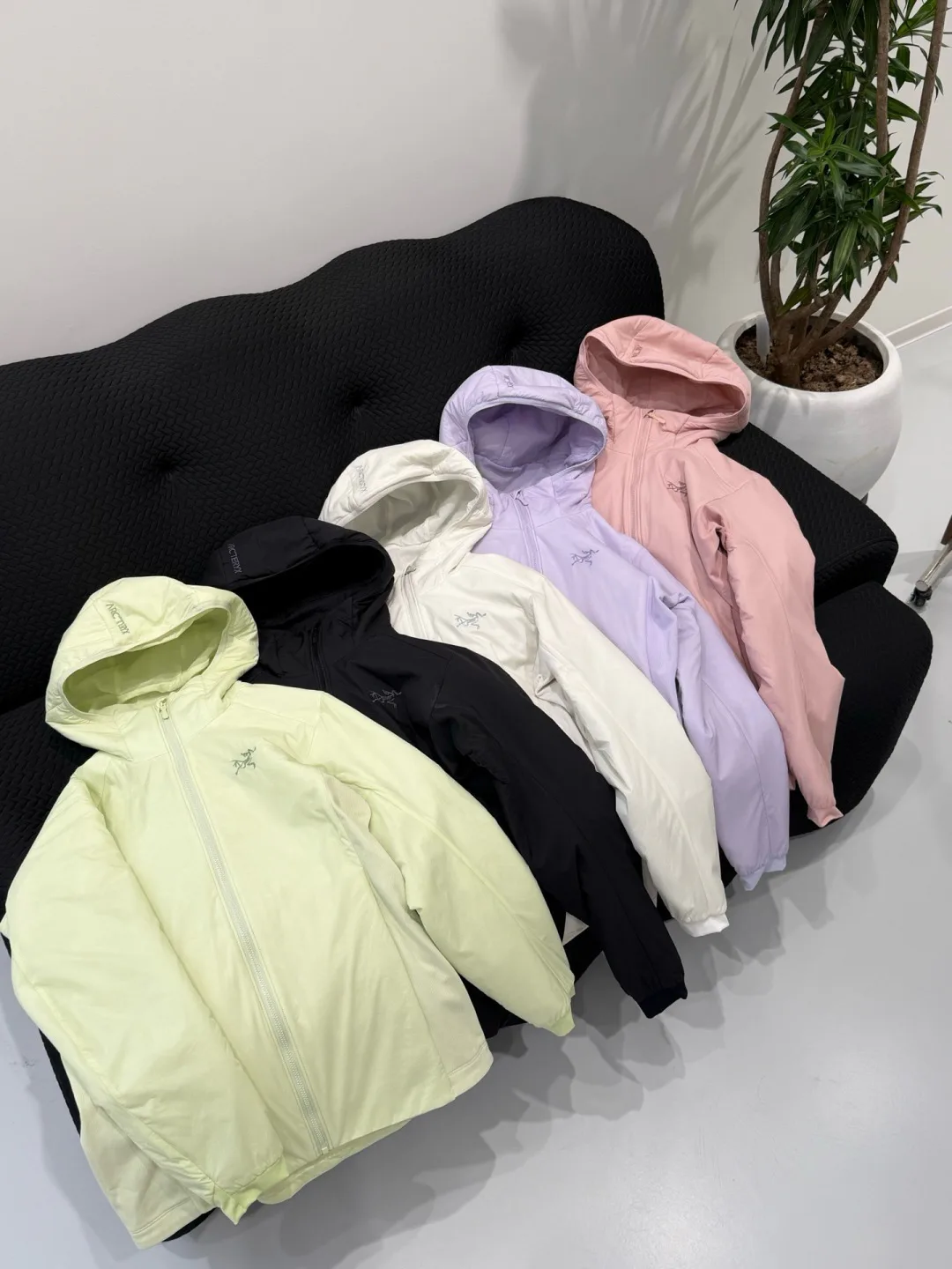 Куртки И Пуховики Женские Arcteryx 18728924