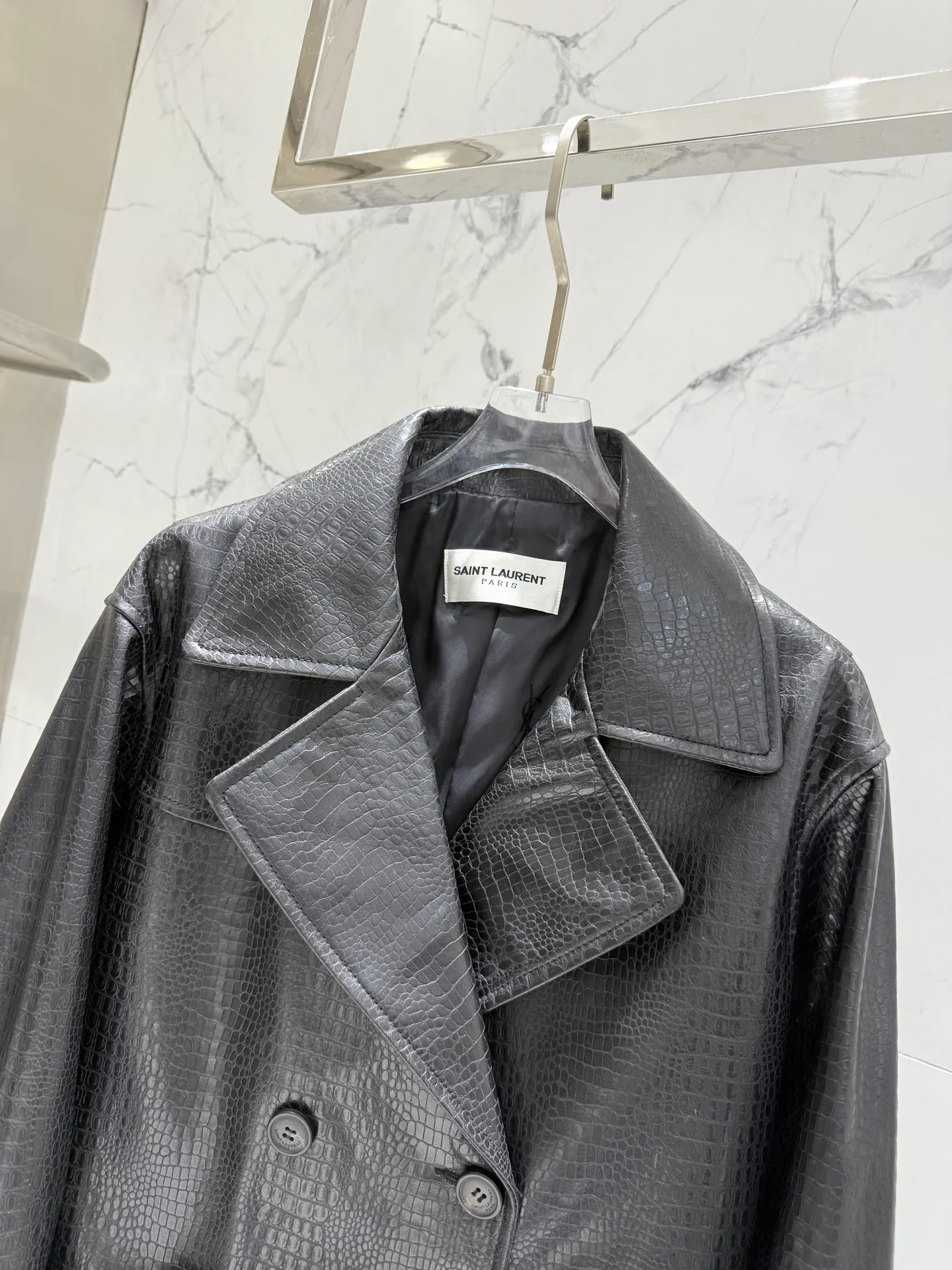 Кожаные Куртки И Дублёнки Женские Saint Laurent 18151068
