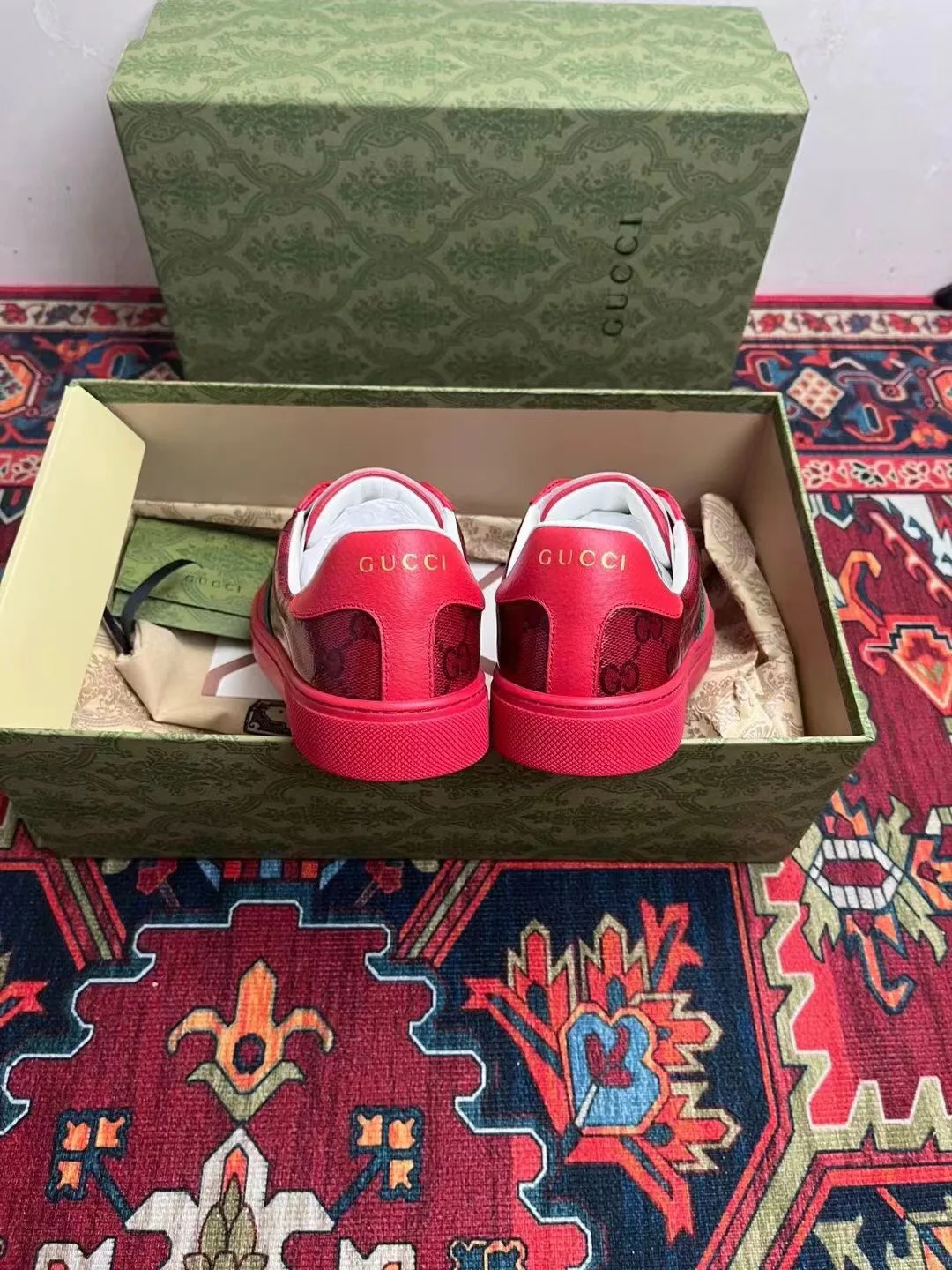 Кроссовки Женские Gucci 19081344