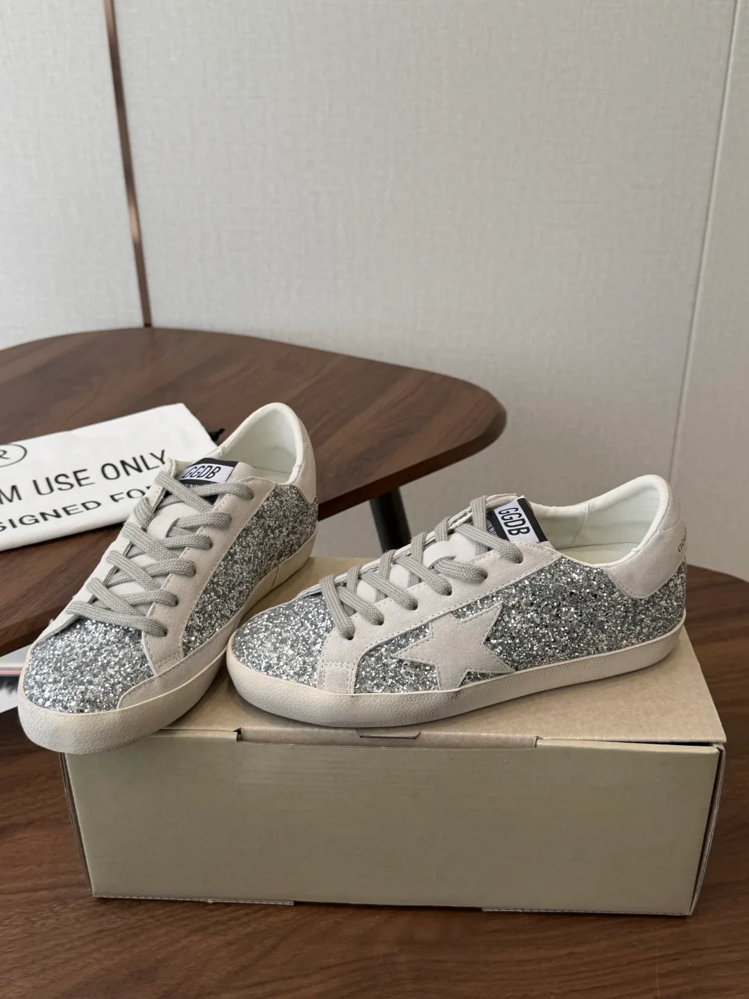 Кроссовки Мужские Golden Goose 19039058