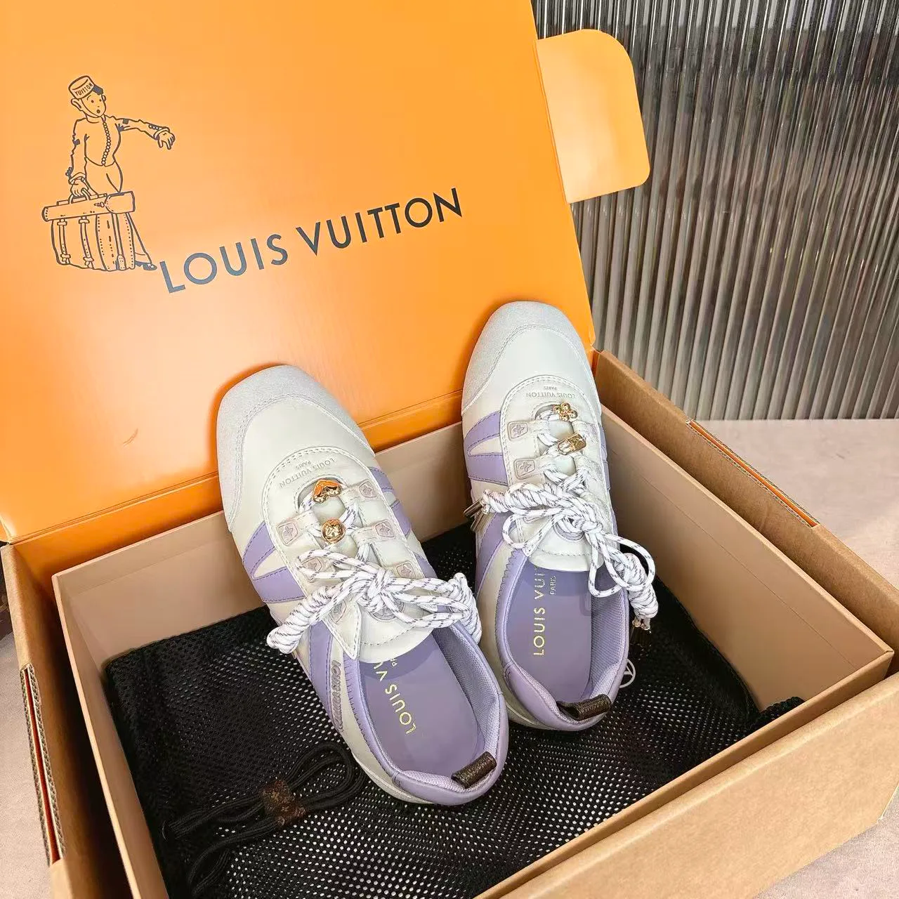 Кроссовки Женские Louis Vuitton 842809