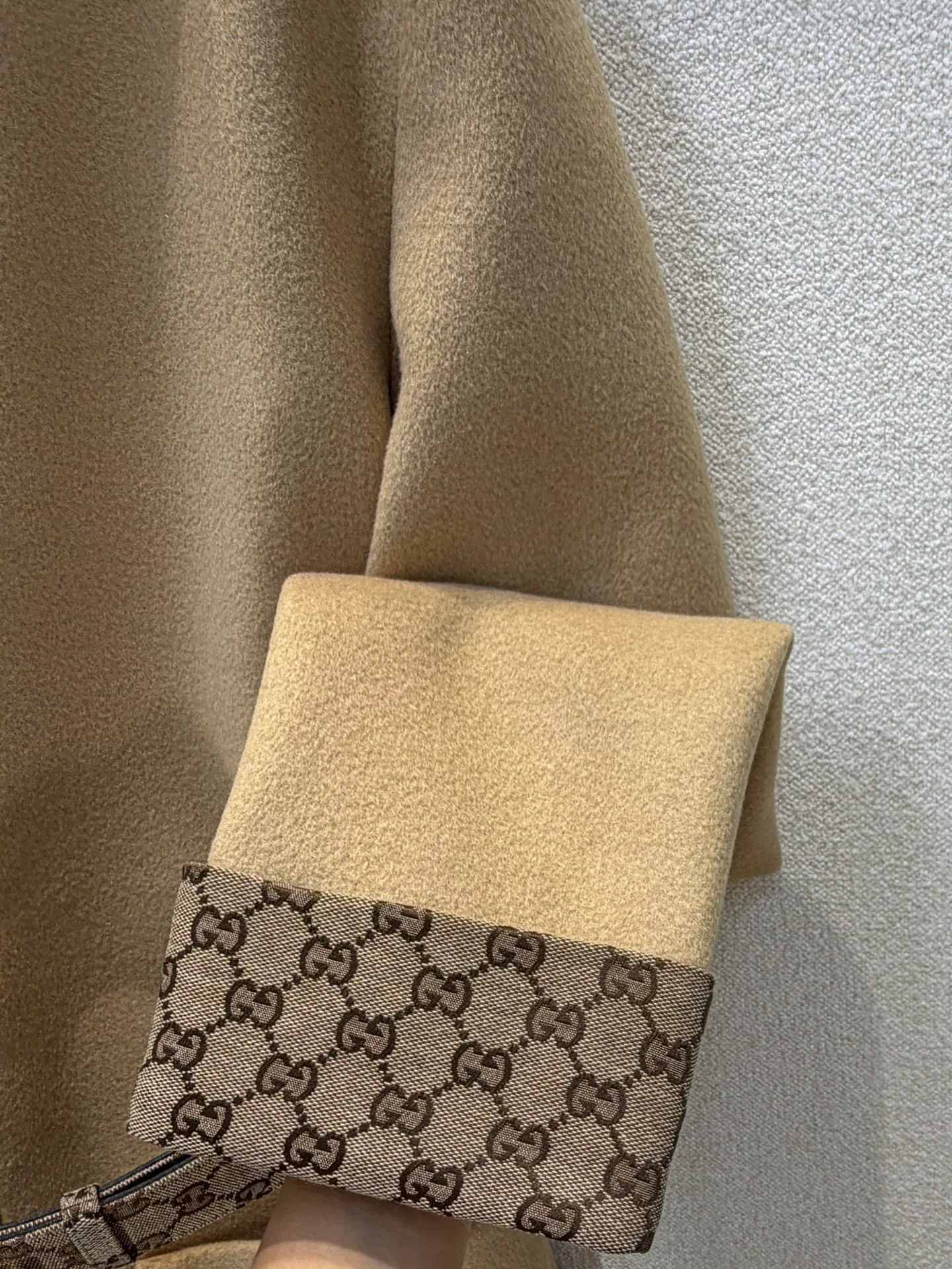 Пальто Женские Gucci 19627834