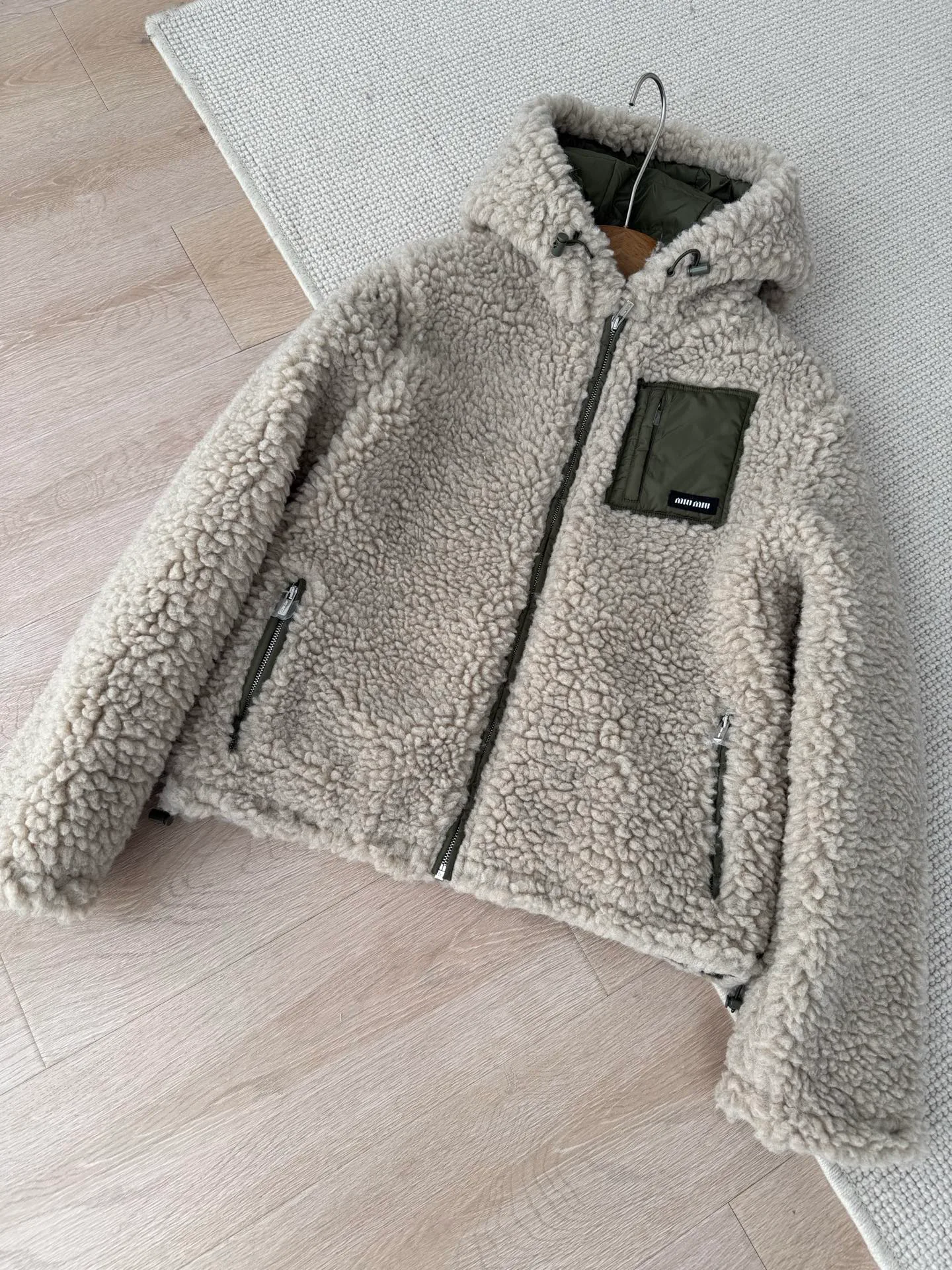 Куртки И Пуховики Женские Miu Miu 981203