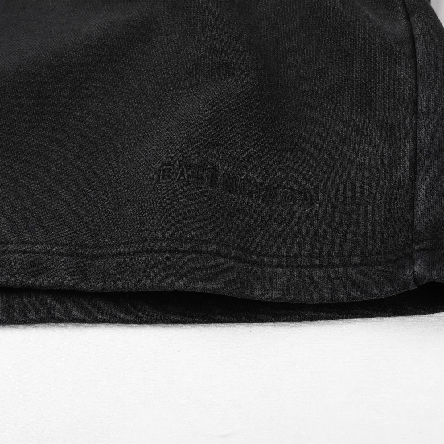 Шорты Женские Balenciaga 18190721