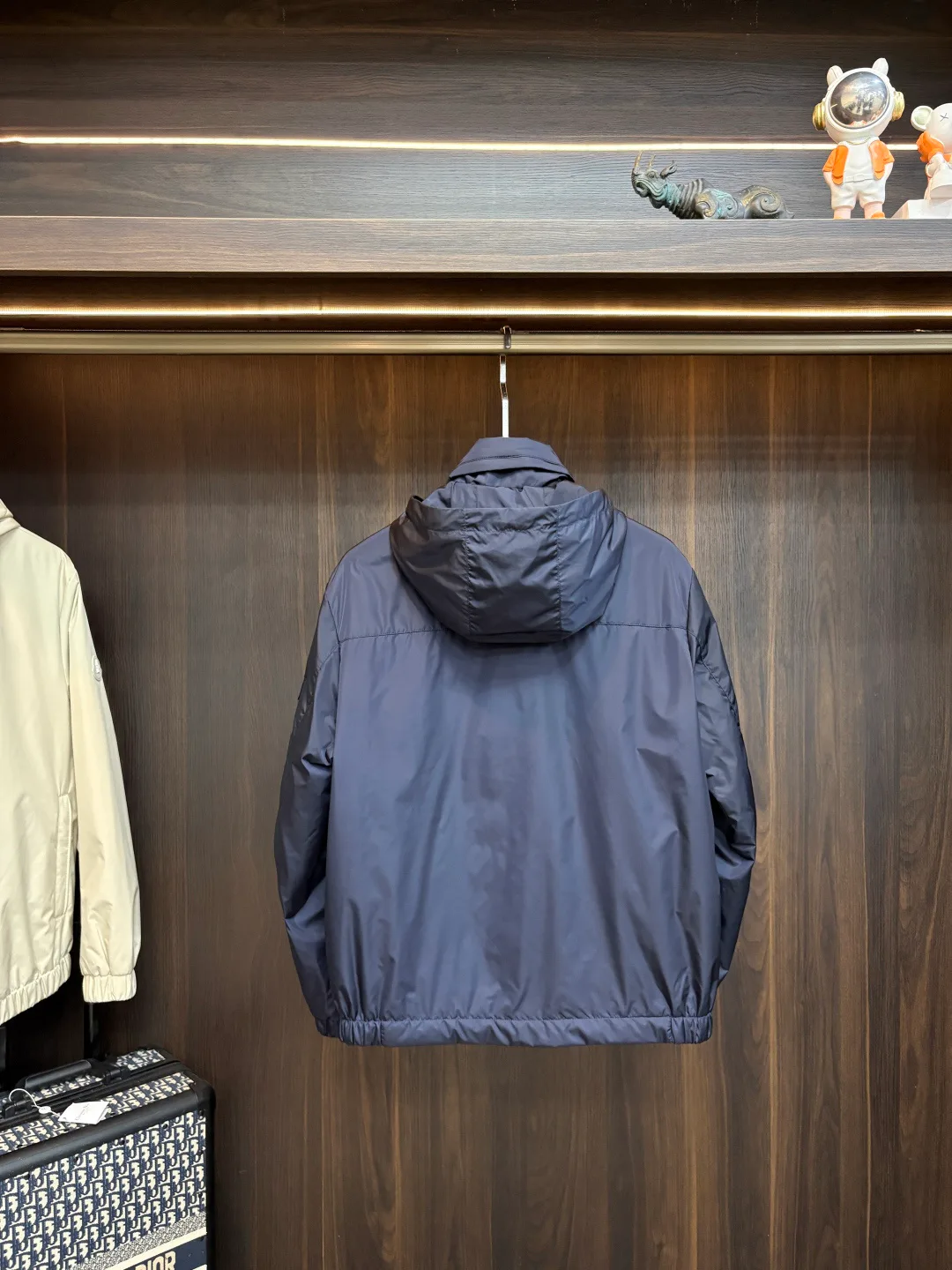 Куртки И Пуховики Женские Moncler 18157286