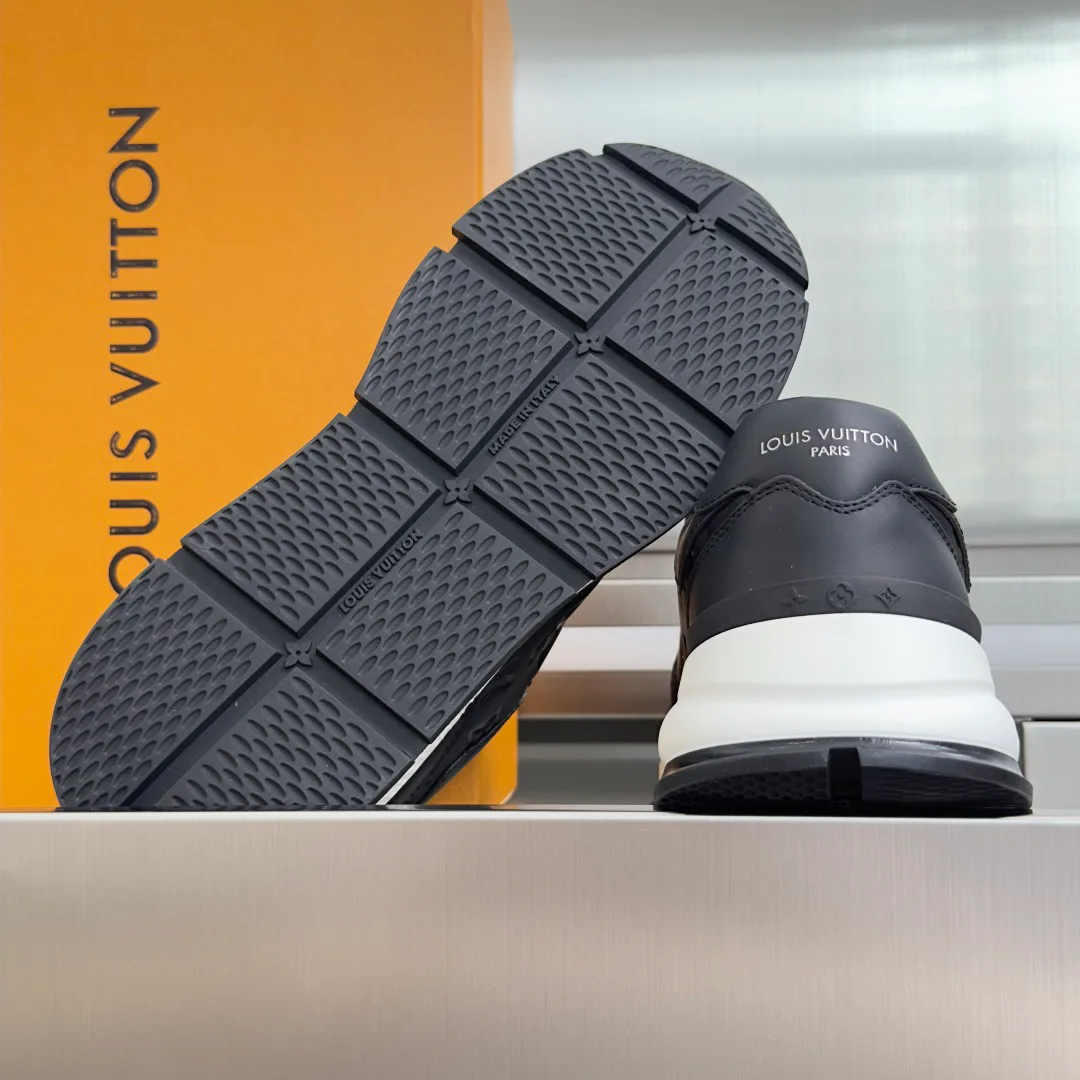 Кроссовки Мужские Louis Vuitton 17950774