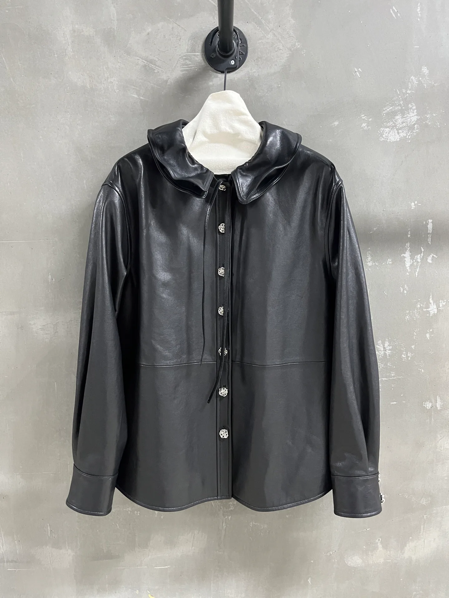 Кожаные Куртки И Дублёнки Женские Chanel 19524439